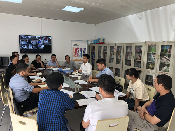 中堰村：防汛防滑在行动