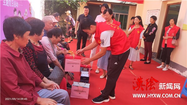 汉阴：县农业农村局中秋慰问传真情 浓浓关怀暖人心