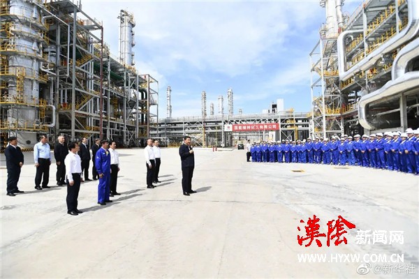 习近平在陕西榆林考察调研