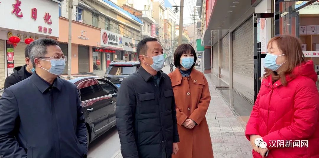 汉阴：县领导大年初一看望慰问一线工作者