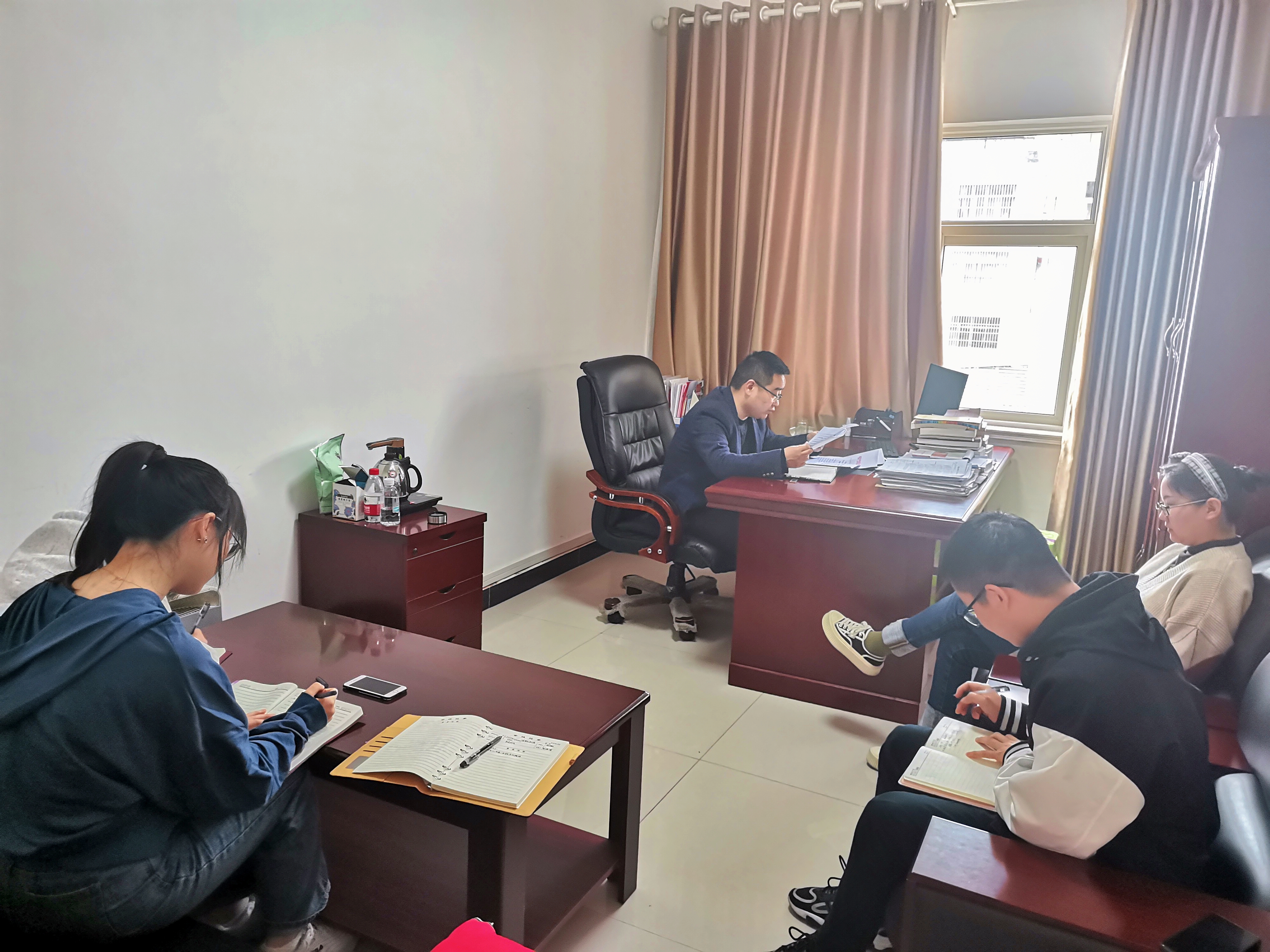 共青团汉阴县委传达学习中共汉阴县委第十六届第二次全体会议精神