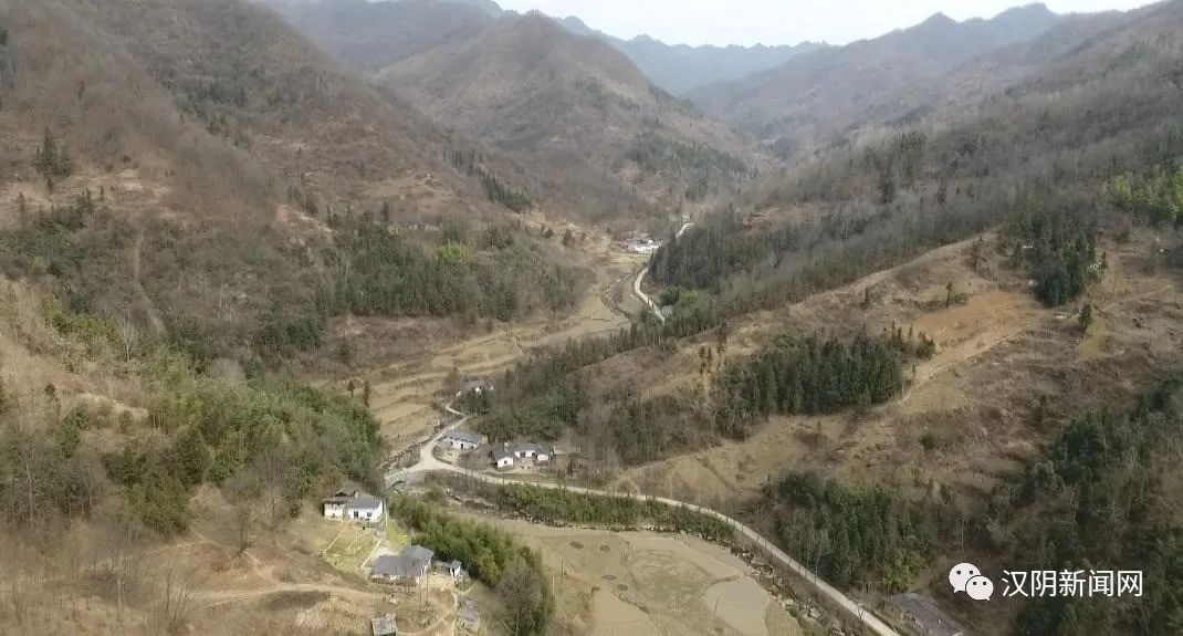 安康移动汉阴分公司：担责任优服务 助力汉阴发展