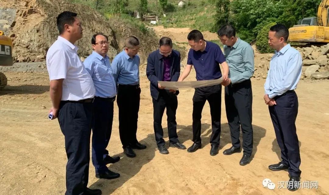 陈永乐调研汉阴S213凤凰山隧道及引线工程项目前期工作