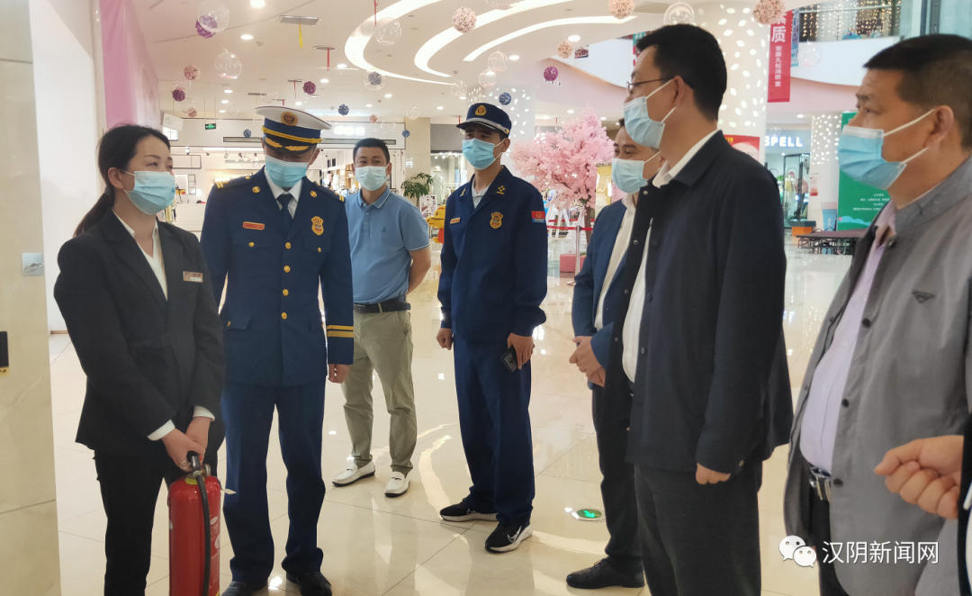 汉阴：吴奎在城关镇铁佛寺镇督导检查安全生产工作