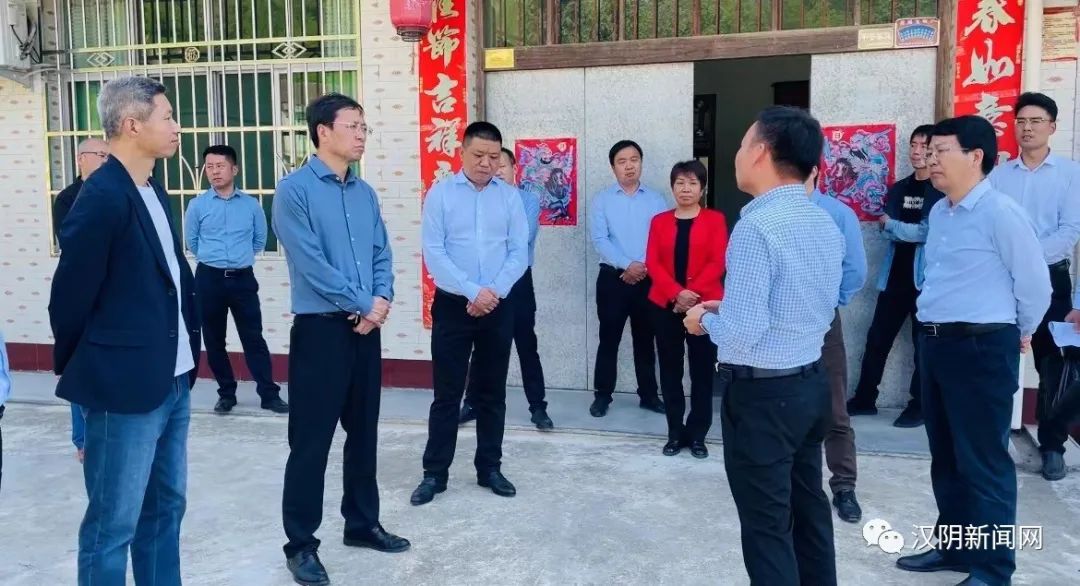 市人大常委会副主任王孝成来汉阴督导检查环境保护“一法一办法”贯彻落实工作