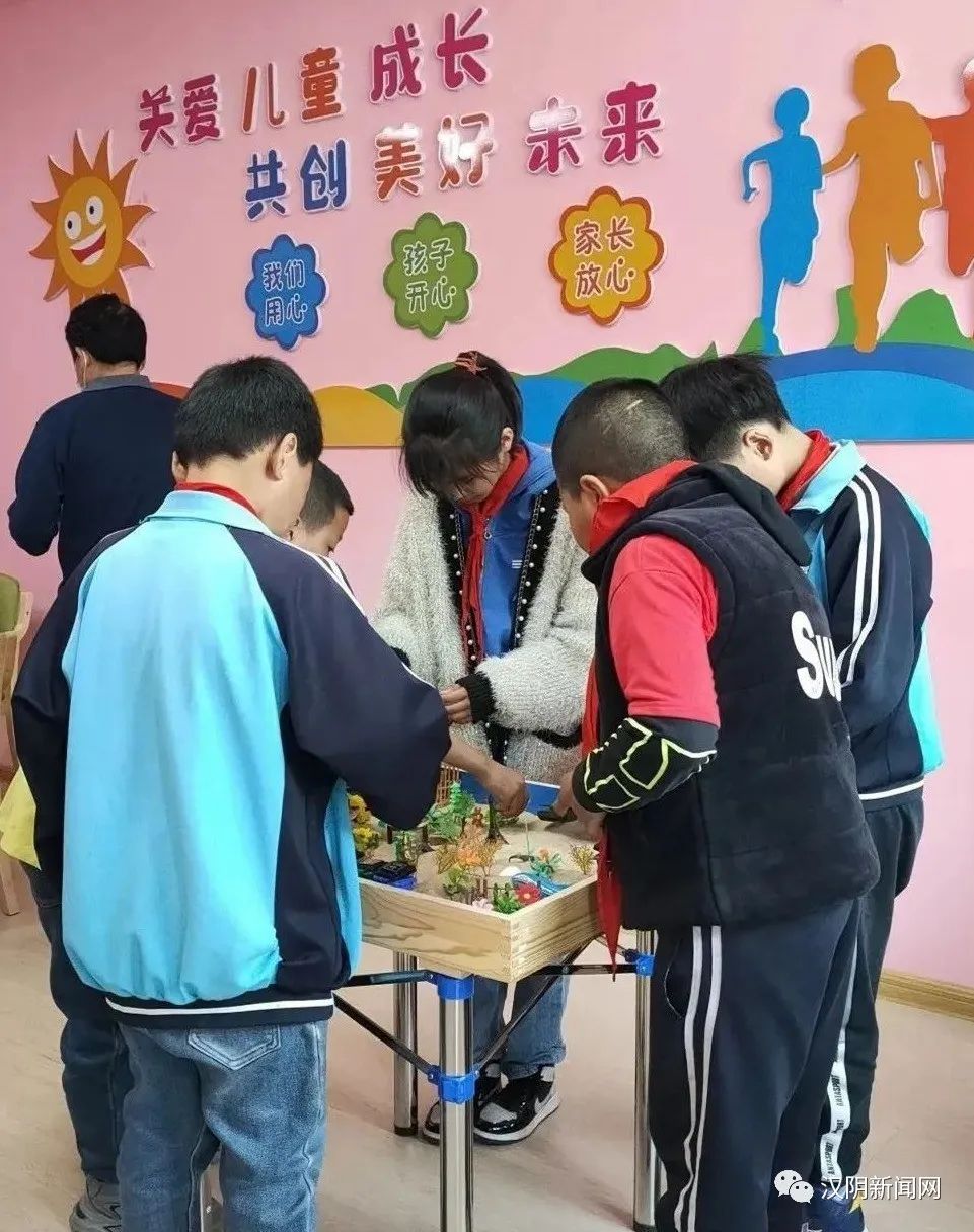 中国建行出资45万元捐建汉阴县第二批“关爱留守儿童之家”投入使用