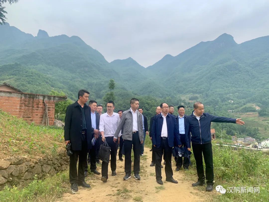汉阴：刘济兵督导自建房安全专项整治及凤堰古梯田公路改造项目建设工作