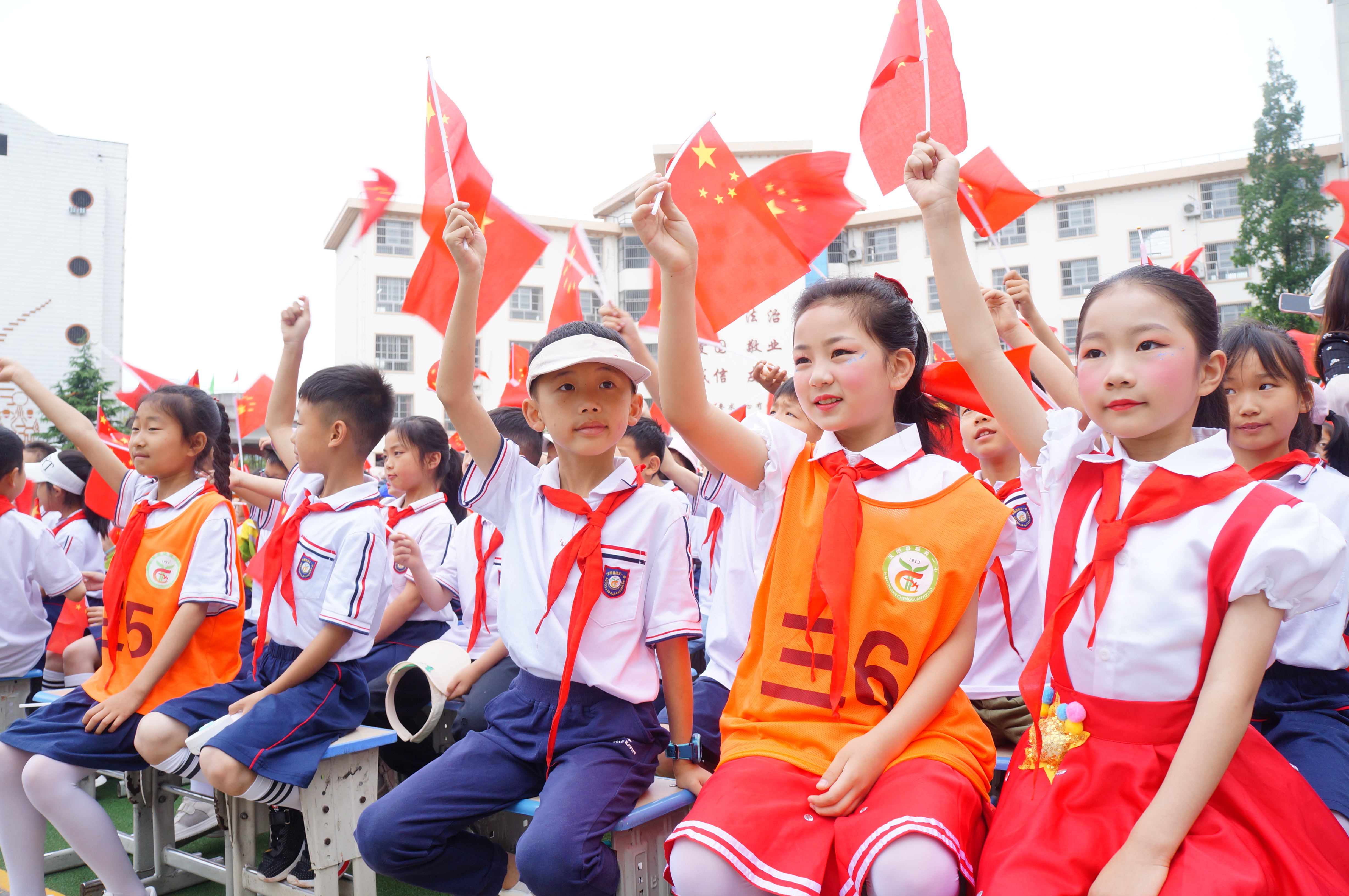 汉阴县城关一小：精彩纷呈艺术节  与众不同“思政课”