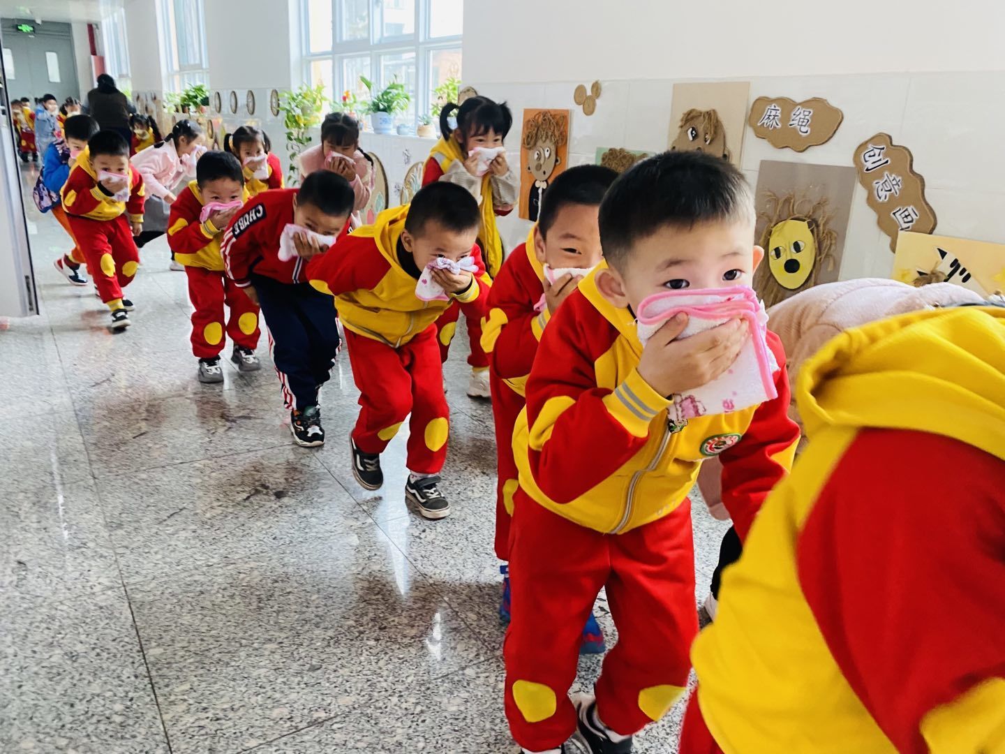 蒲溪镇中心幼儿园开展消防安全系列活动