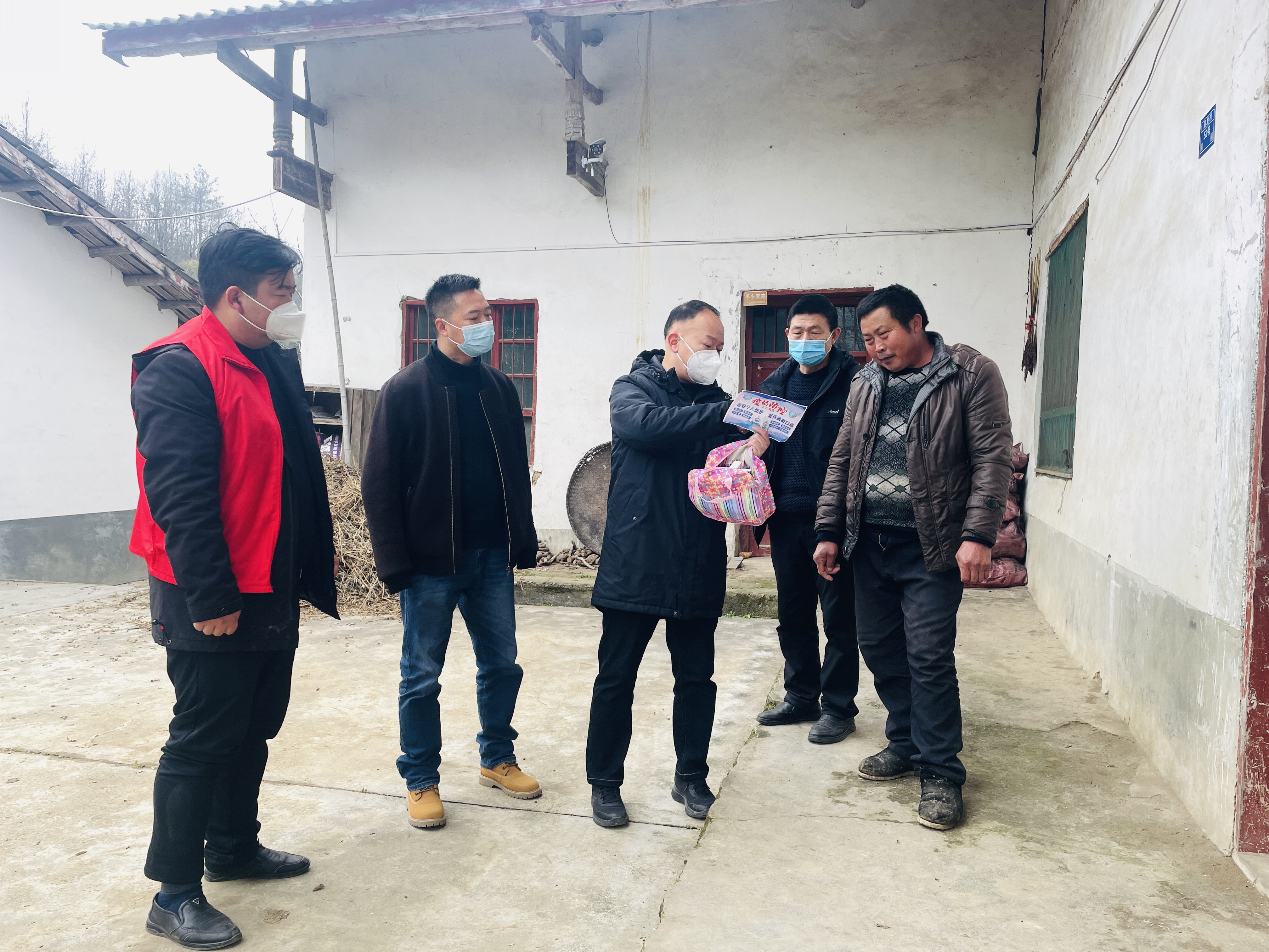 汉阳镇爱心送健康 同心共抗疫