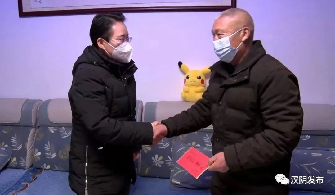 县委书记刘飞霞开展慰问活动