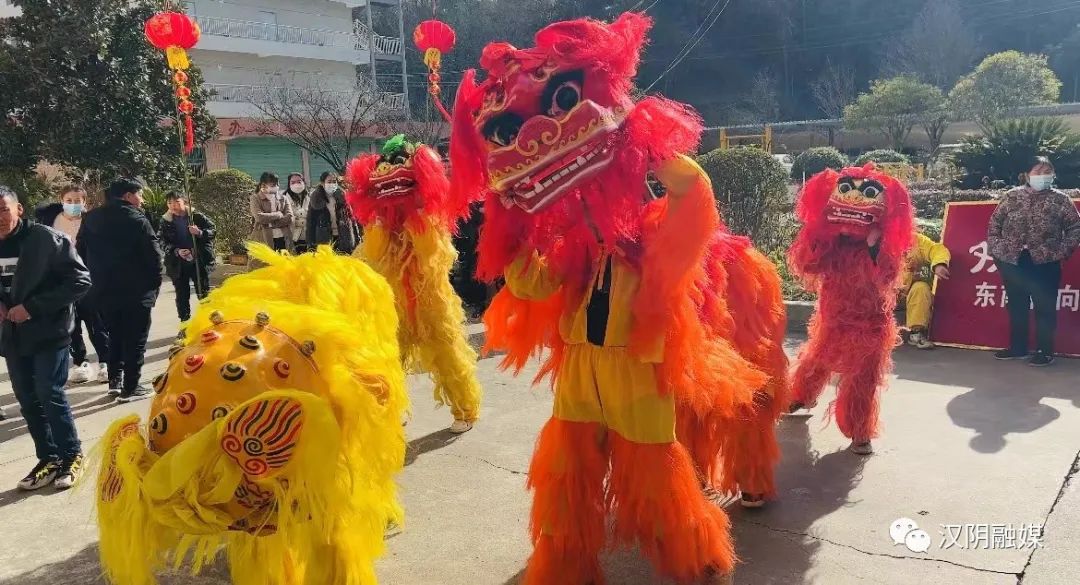 【网络中国节·元宵节】汉阴：玉兔呈祥贺新春 彩狮闹春送吉祥