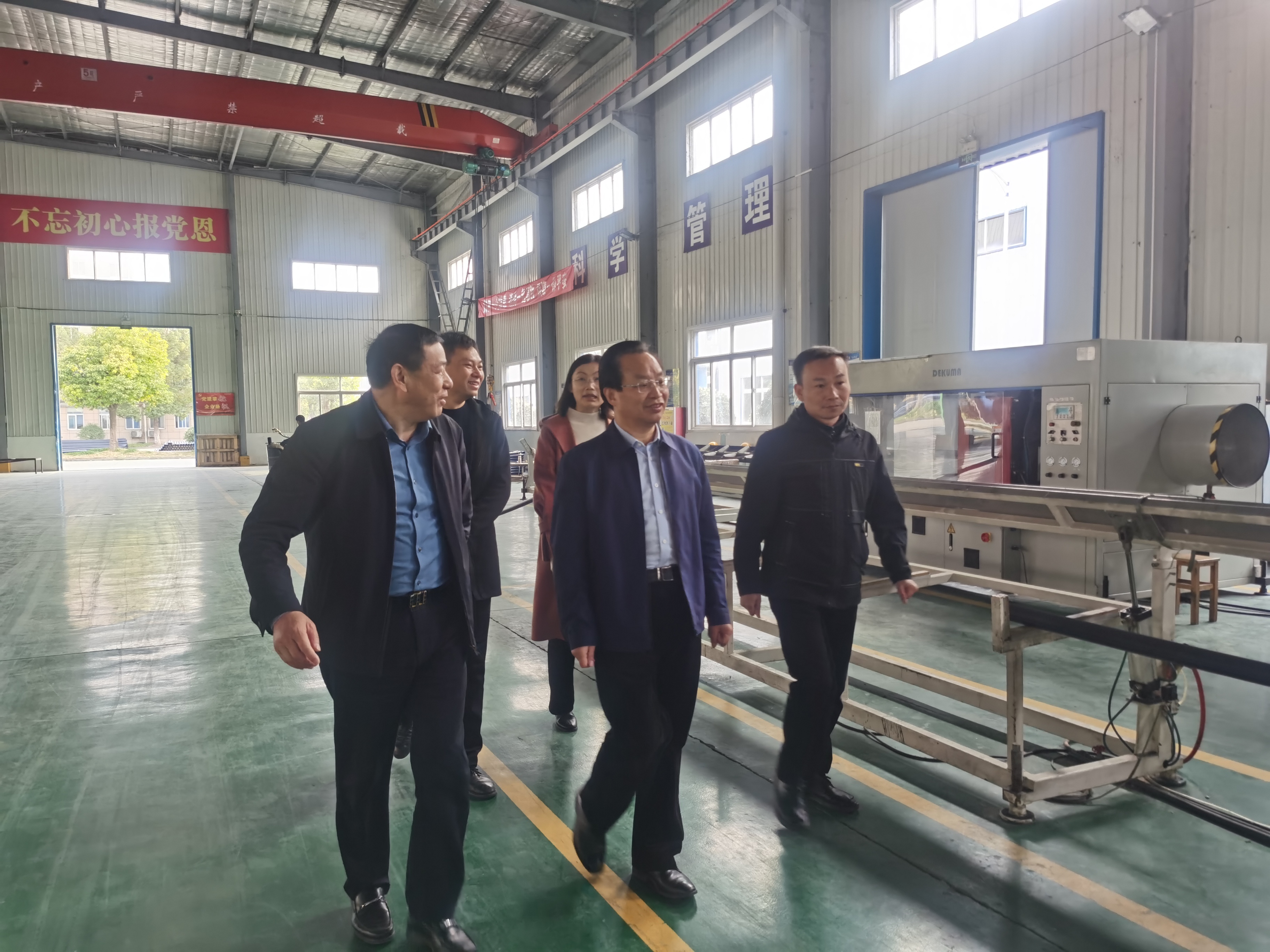 刘定东深入蒲溪镇督导调研工业生产、信访维稳、食品安全等工作