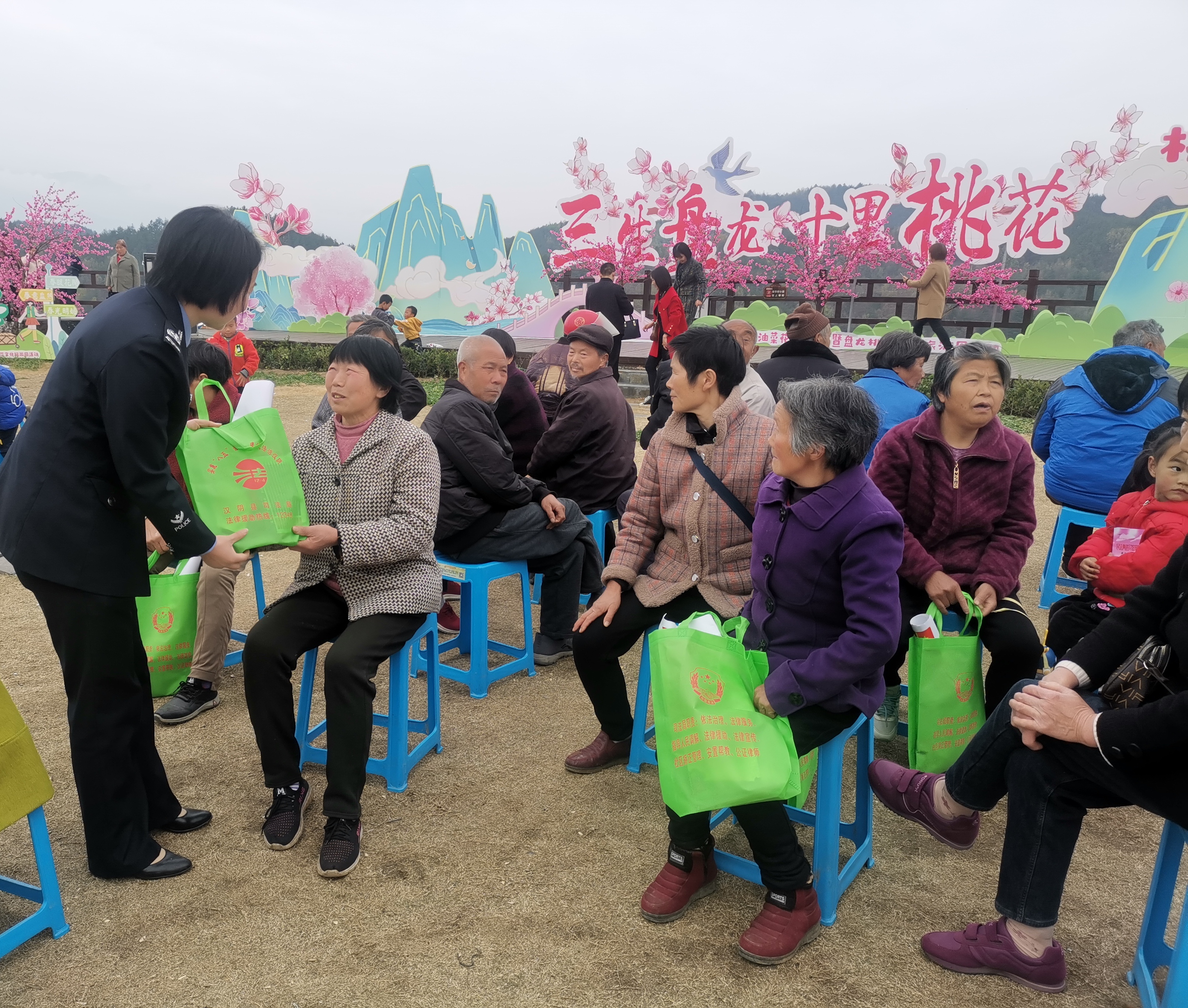 汉阴县蒲溪镇：送法进景区优化营商环境