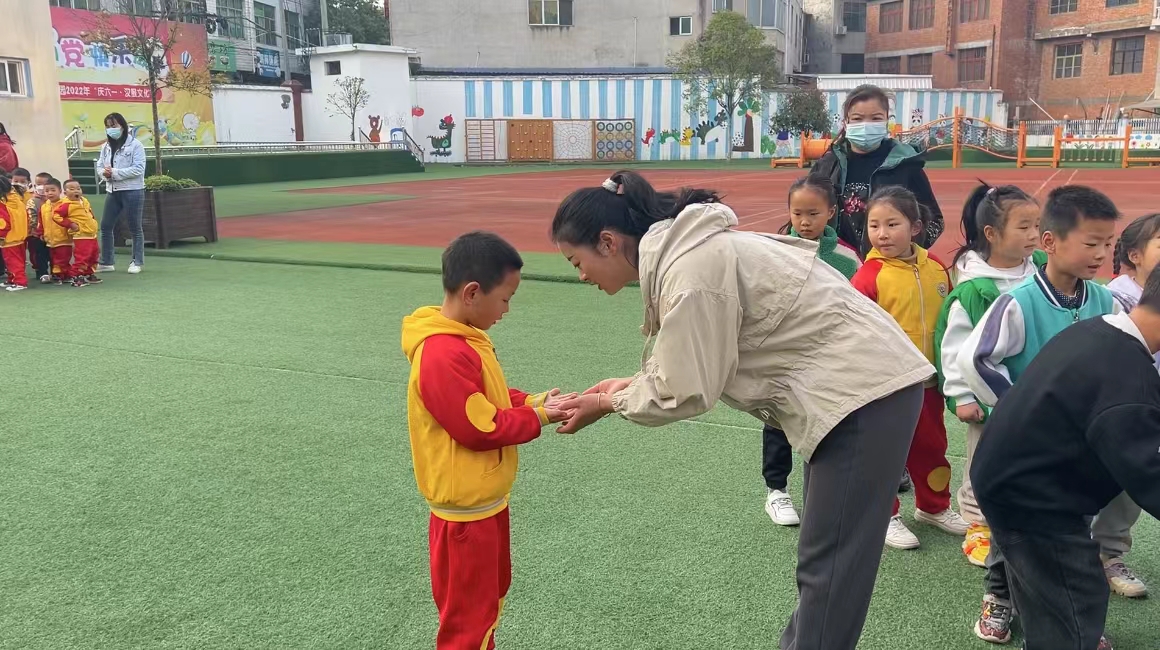 蒲溪镇中心幼儿园开展预防流感主题教育系列活动