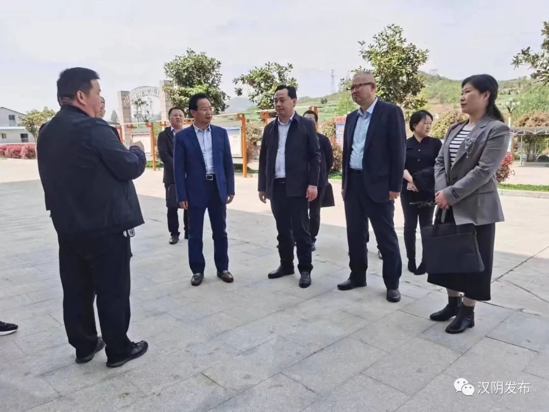 安康市政协调研组来汉阴调研督导委员工作室工作