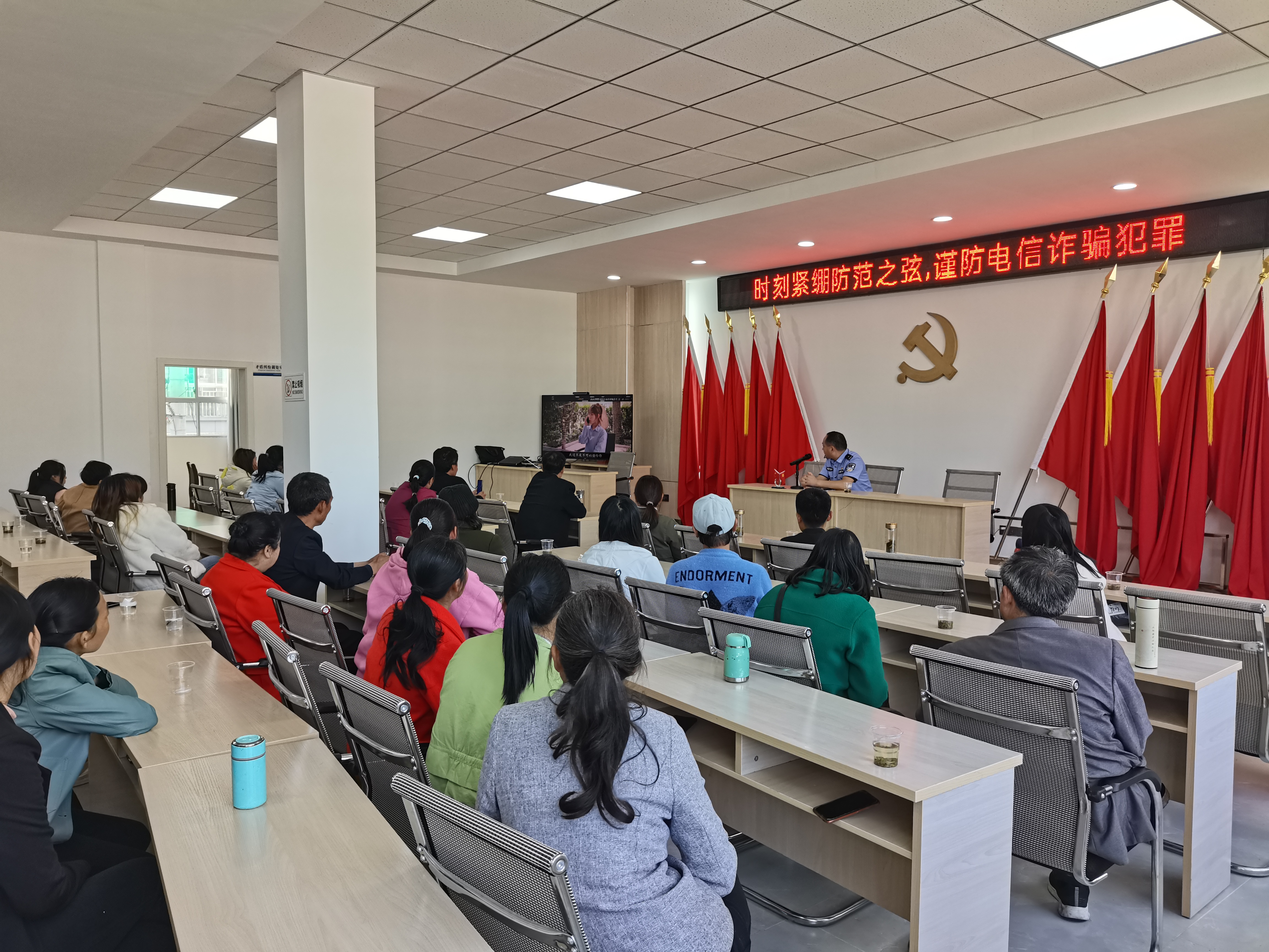 汉阳派出所反诈“四举措”提高群众识骗防骗能力