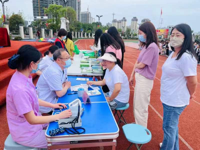 汉阴县恒大小学开展2023年全民营养周暨“5﹒20”全国学生营养日宣传教育活动