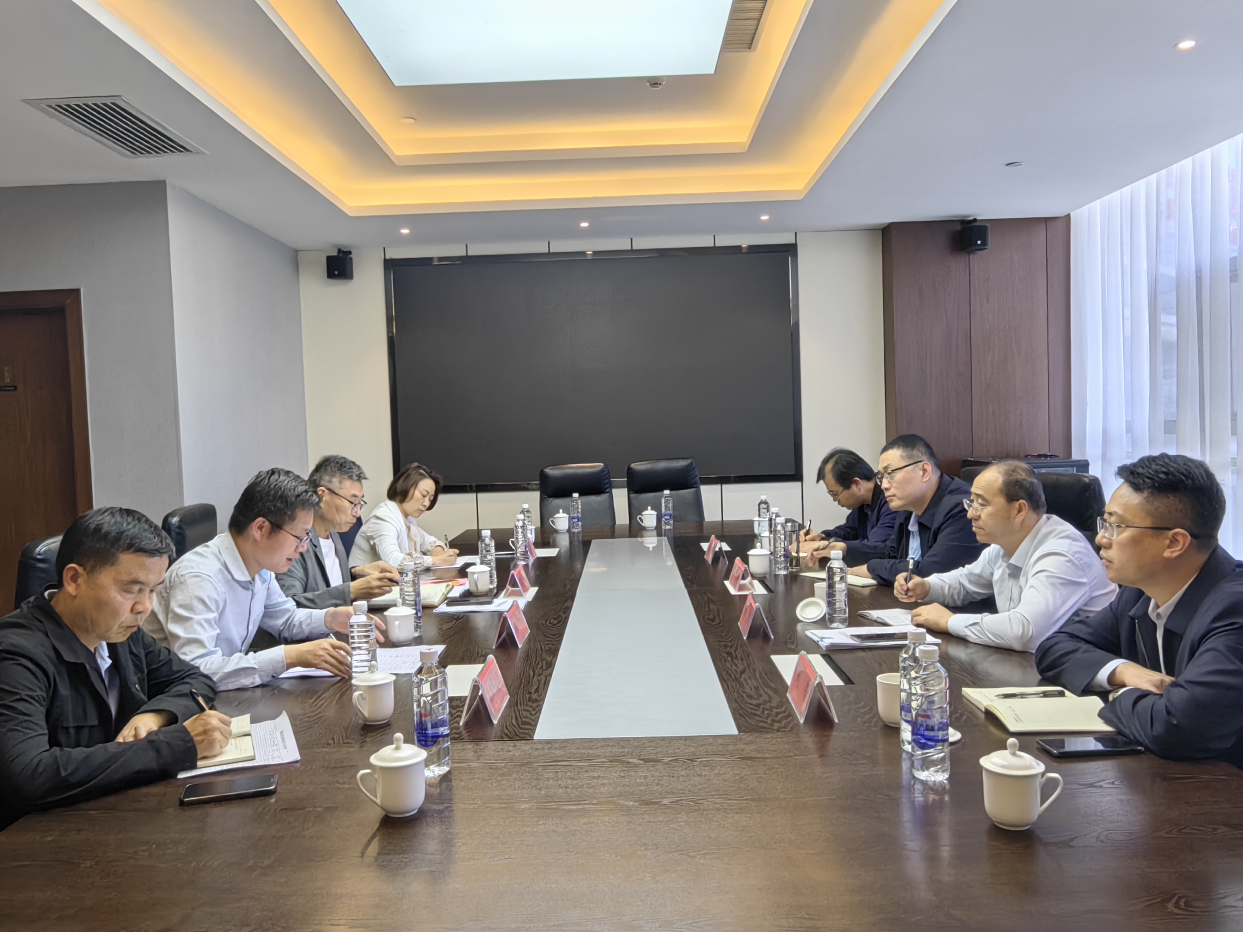 省委编办一级巡视员史丰有来汉阴调研机构编制工作