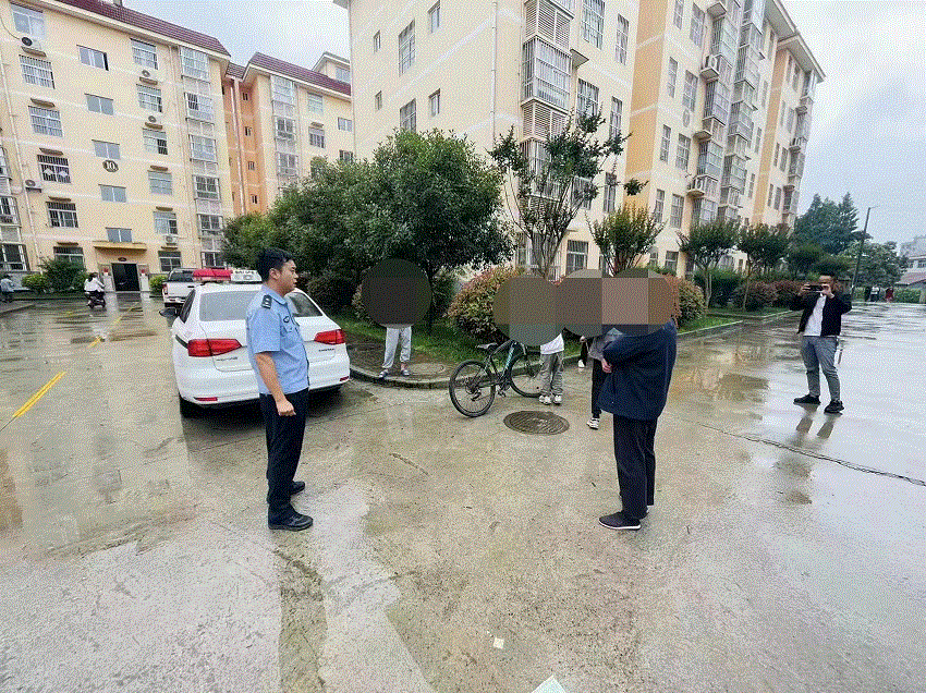 汉阴县公安局平梁派出所迅速反应，及时挽回群众损失