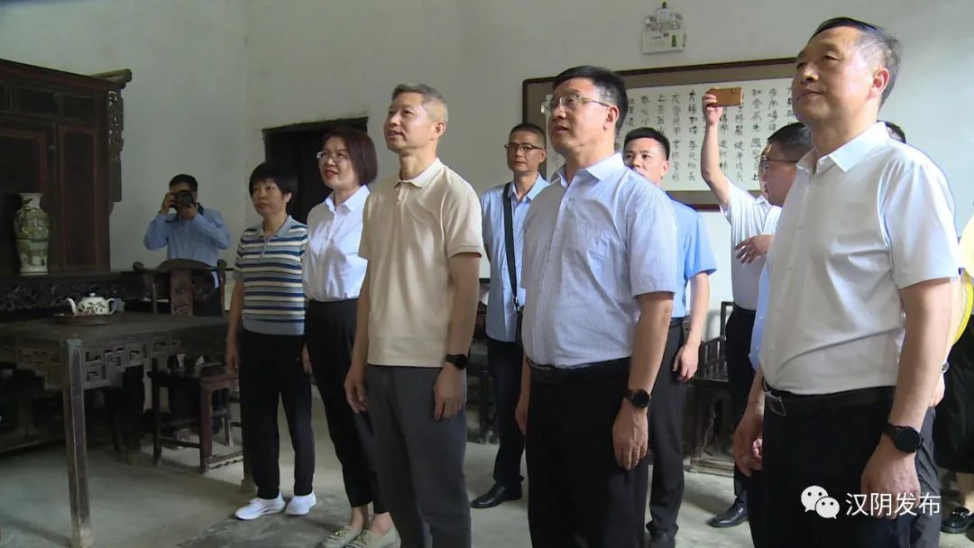 宁陕县人大常委会主任刘爱军来汉阴县考察生态旅游建设工作