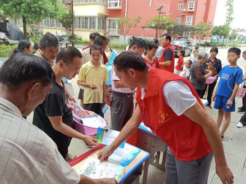 汉阴县蒲溪镇：开展“保护大秦岭  争当小卫士”主题秦岭生态环境保护集中宣传活动