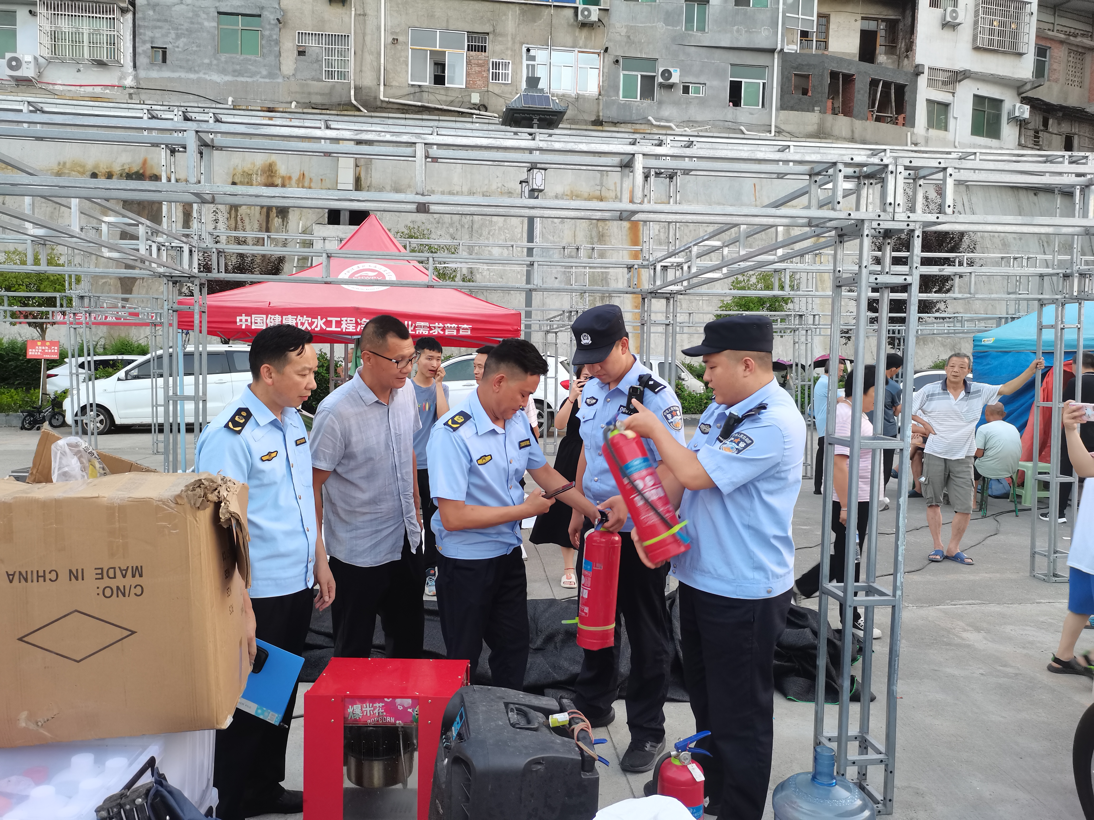 汉阳派出所：联合消防大检查 助力汉阳美食节