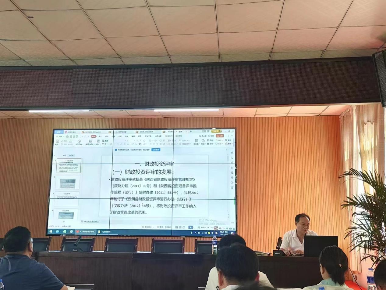 平梁财政所给力“清廉村居”建设