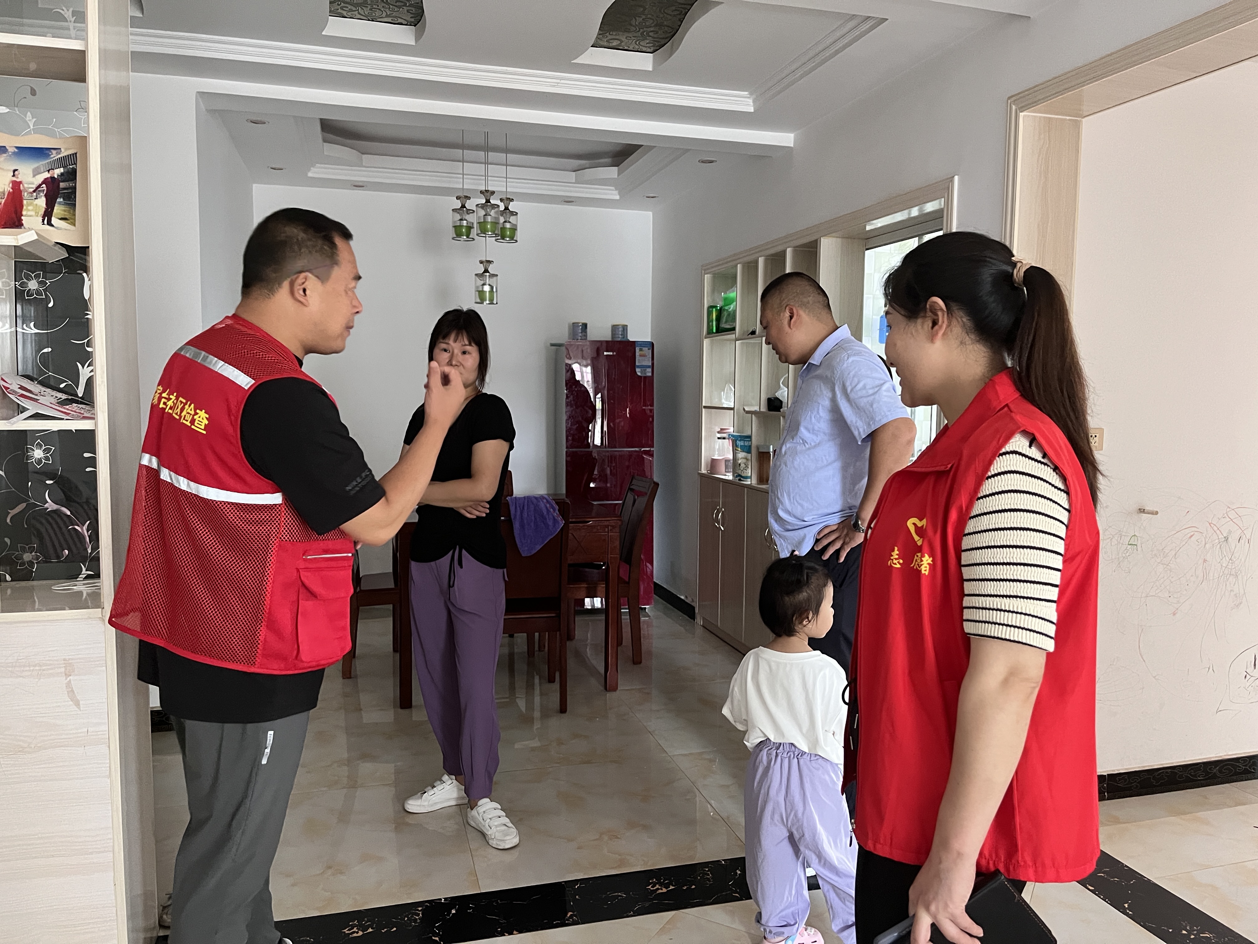 城关镇李家台社区开展矛盾纠纷排查活动