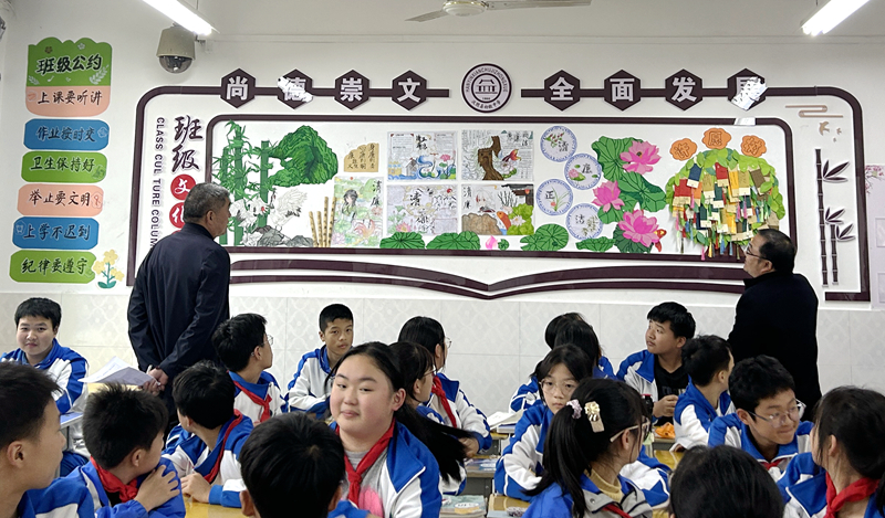 汉阴县初级中学开展“树清风正气 建清廉汉初”班级文化评比活动