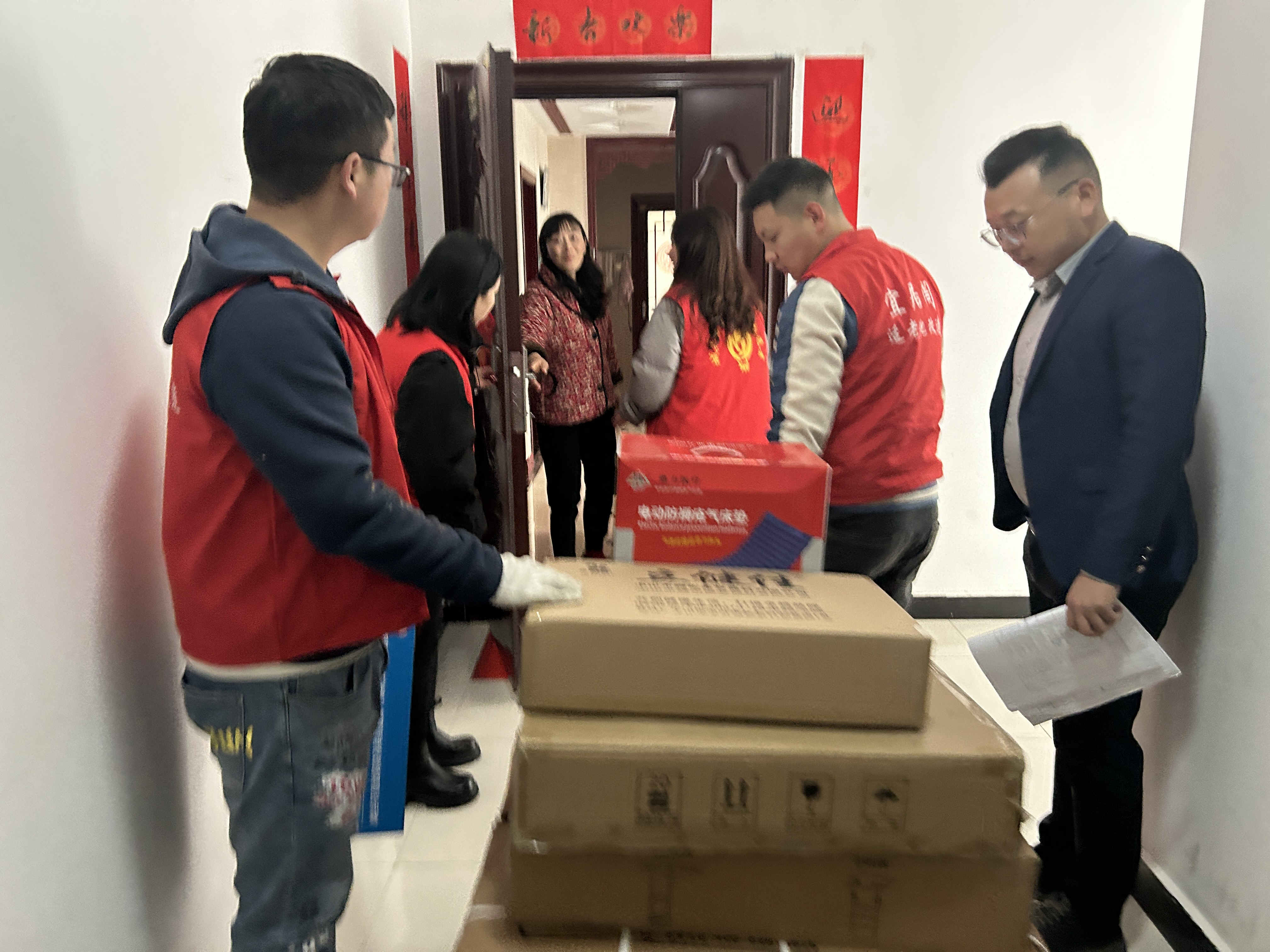 汉阴县城关镇凤台社区 适老化“小改造”承载老年人“大幸福”