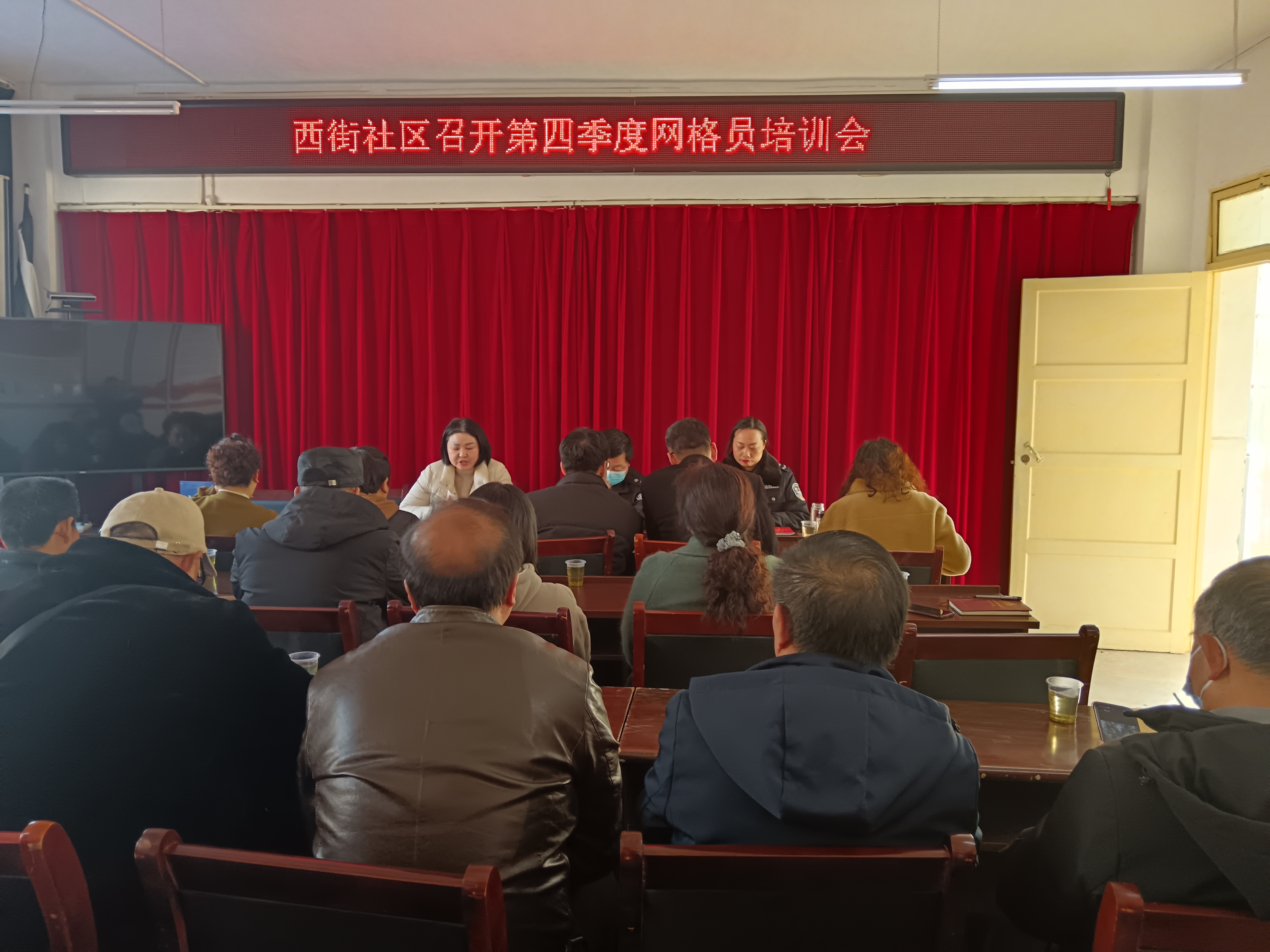 汉阴县城关镇西街社区：强化网格管理 助力普法宣传