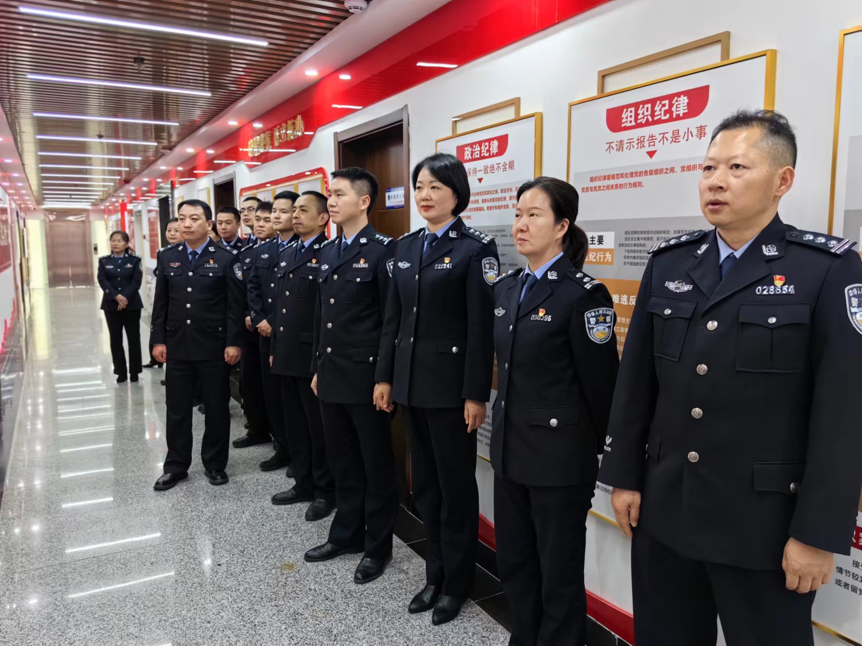 汉阴县公安局机关第二党支部开展“筑牢忠诚警魂 践行使命担当”主题党日活动