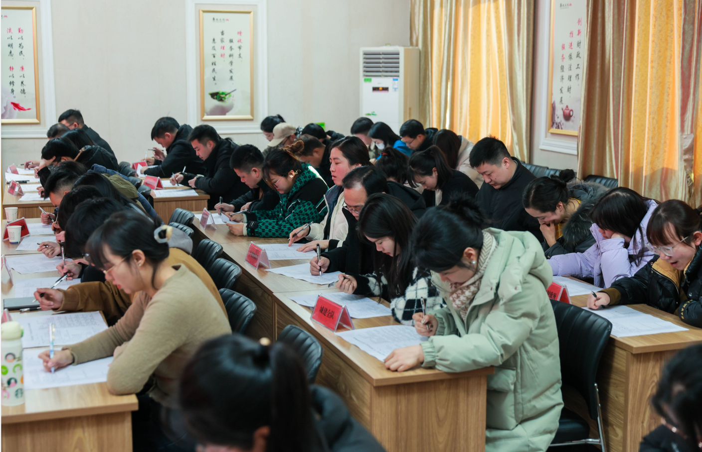 汉阴县财政局“作风提升强素质·‘财’能比拼夯基础”擂台比武初赛活动开赛