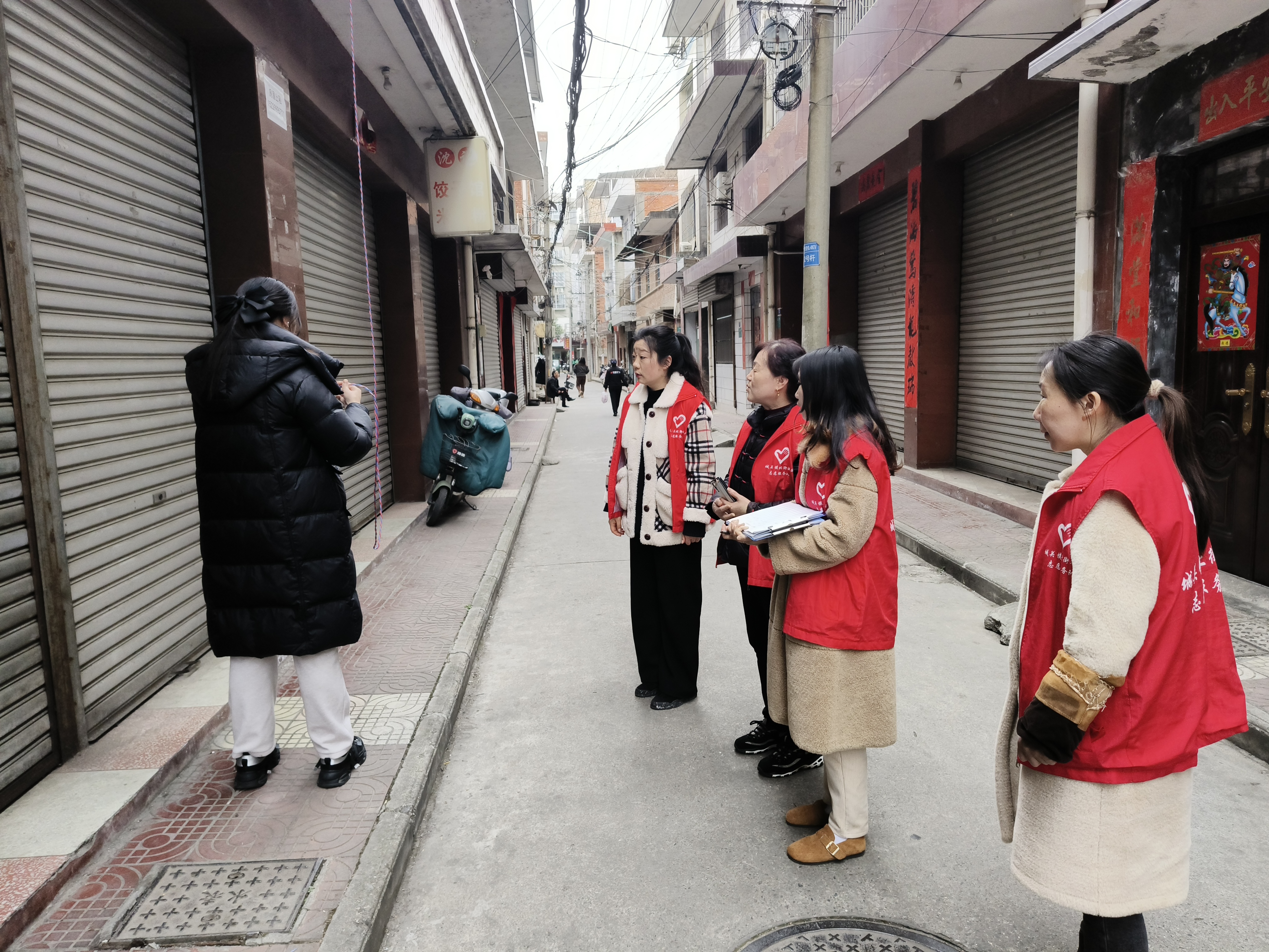 汉阴县城关镇北街社区：飞线充电大排查 “无线”美丽强安全