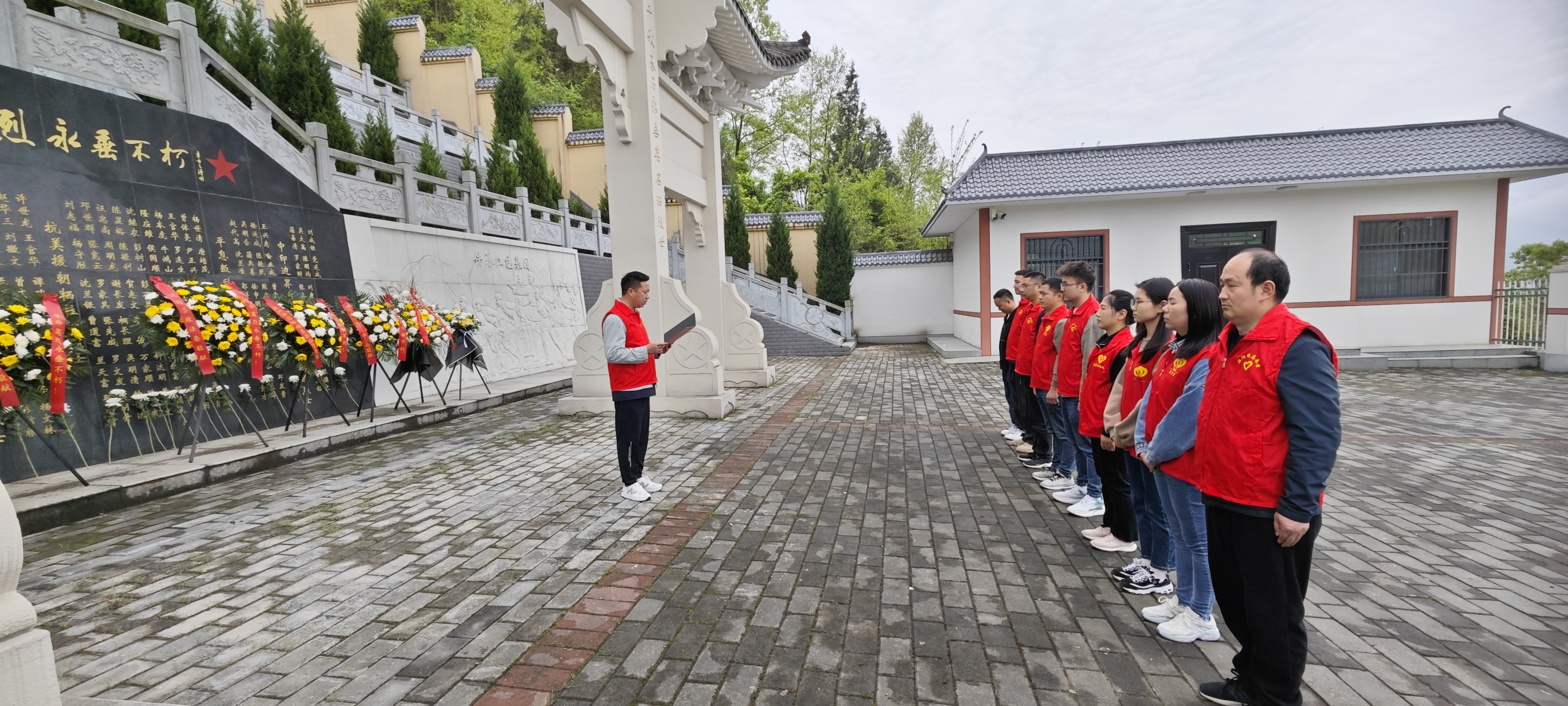 汉阴县汉阳镇：清明祭英烈 热血铸忠魂