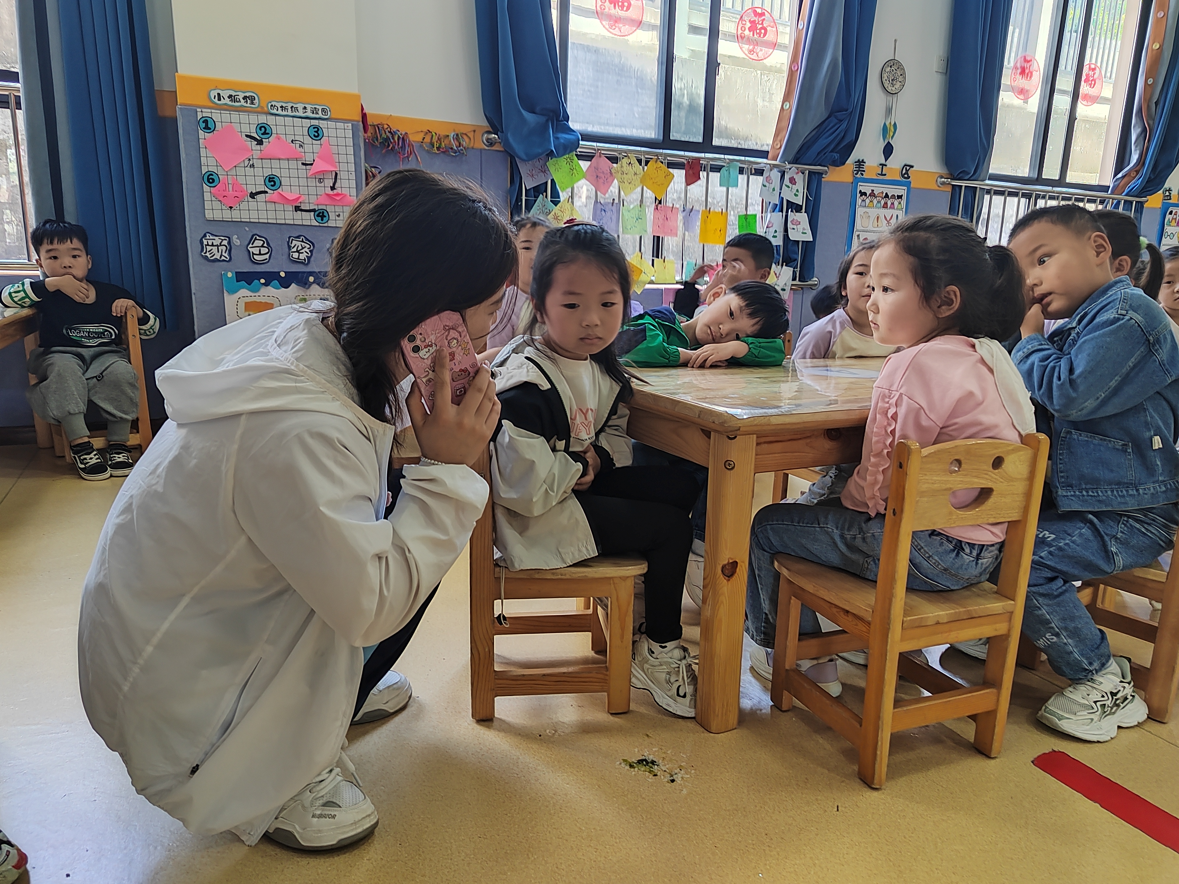 汉阴县第四幼儿园开展食物中毒应急演练活动