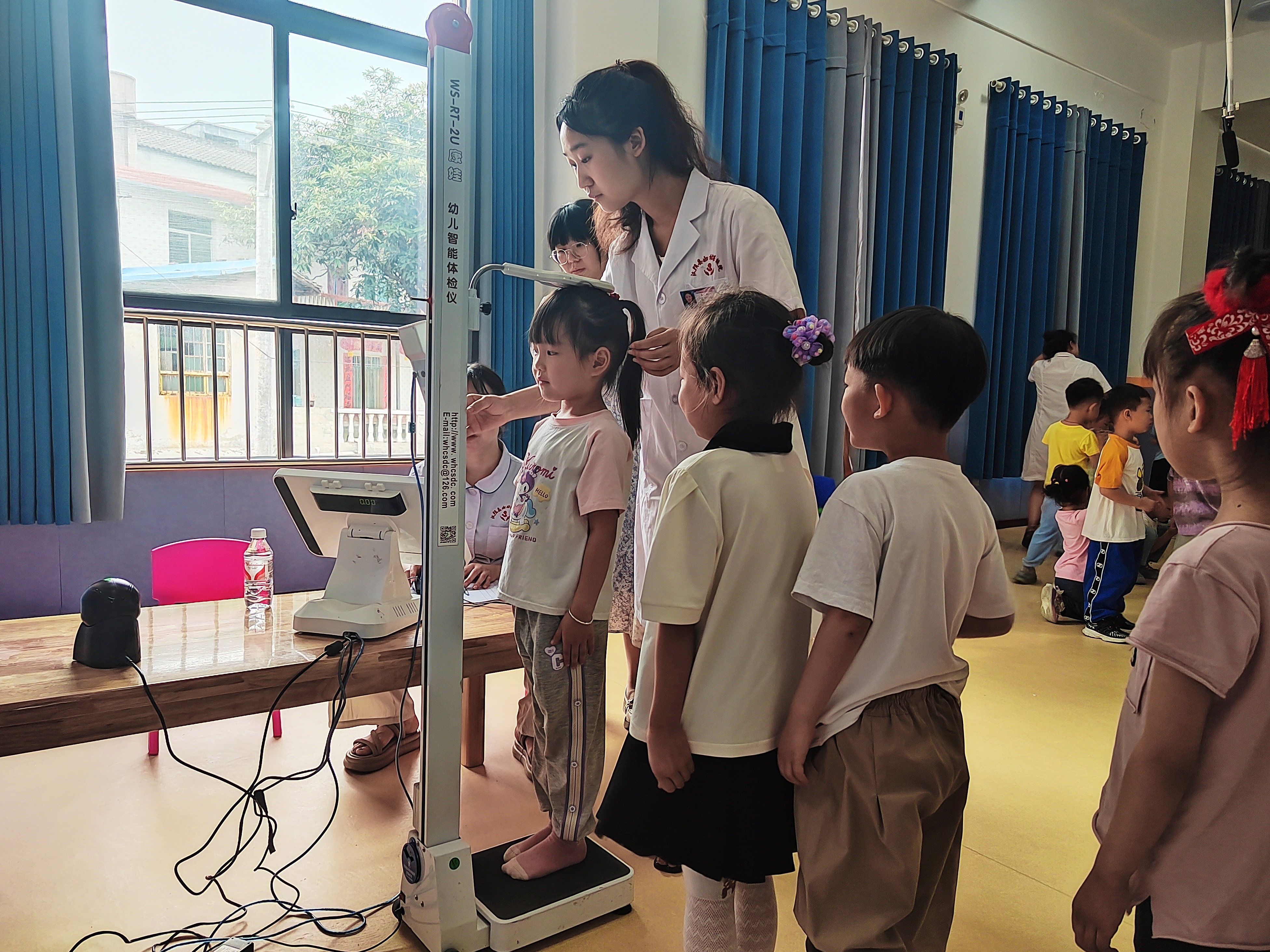 汉阴县第四幼儿园开展幼儿健康体检活动