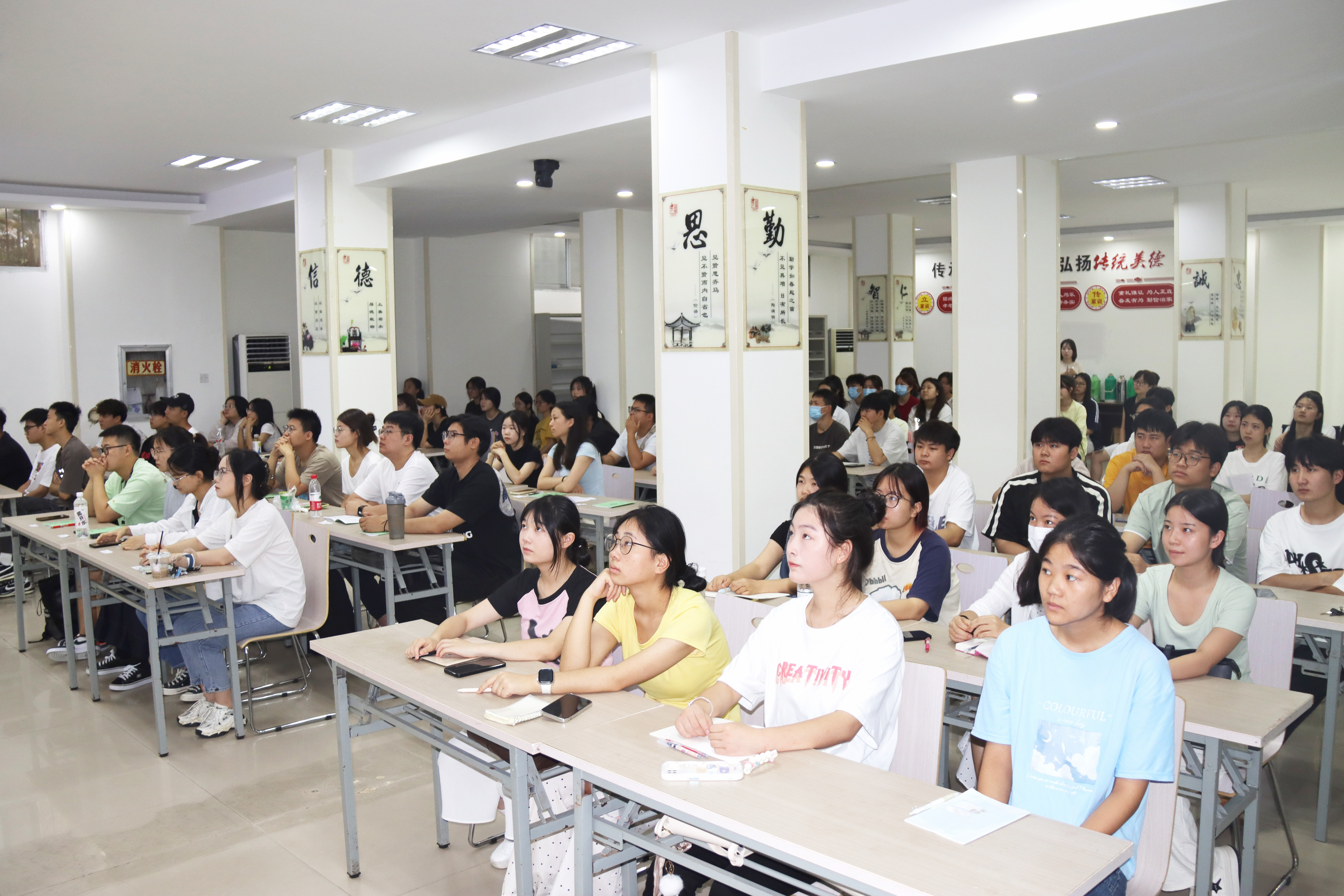 汉阴县人民医院开展新入职人员岗前培训