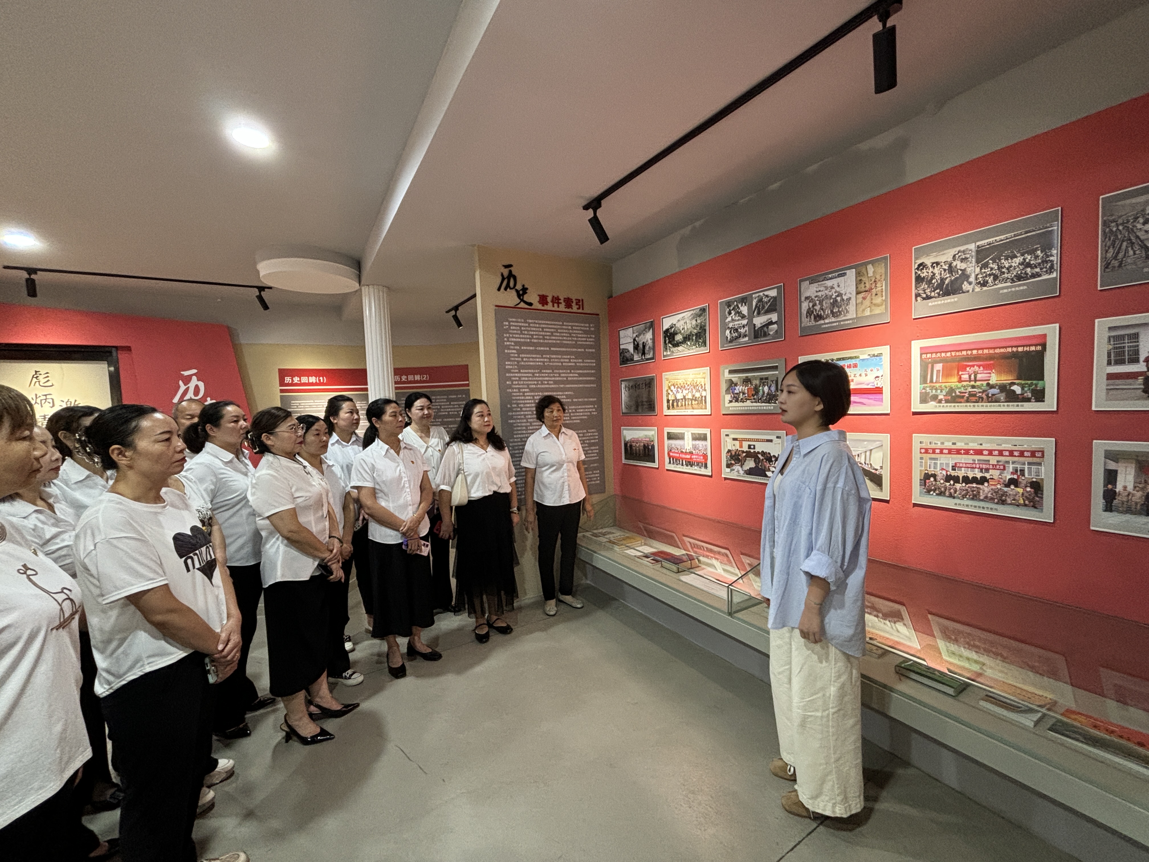 汉阴县城关镇西街社区：加强国防教育 筑牢“精神长城”