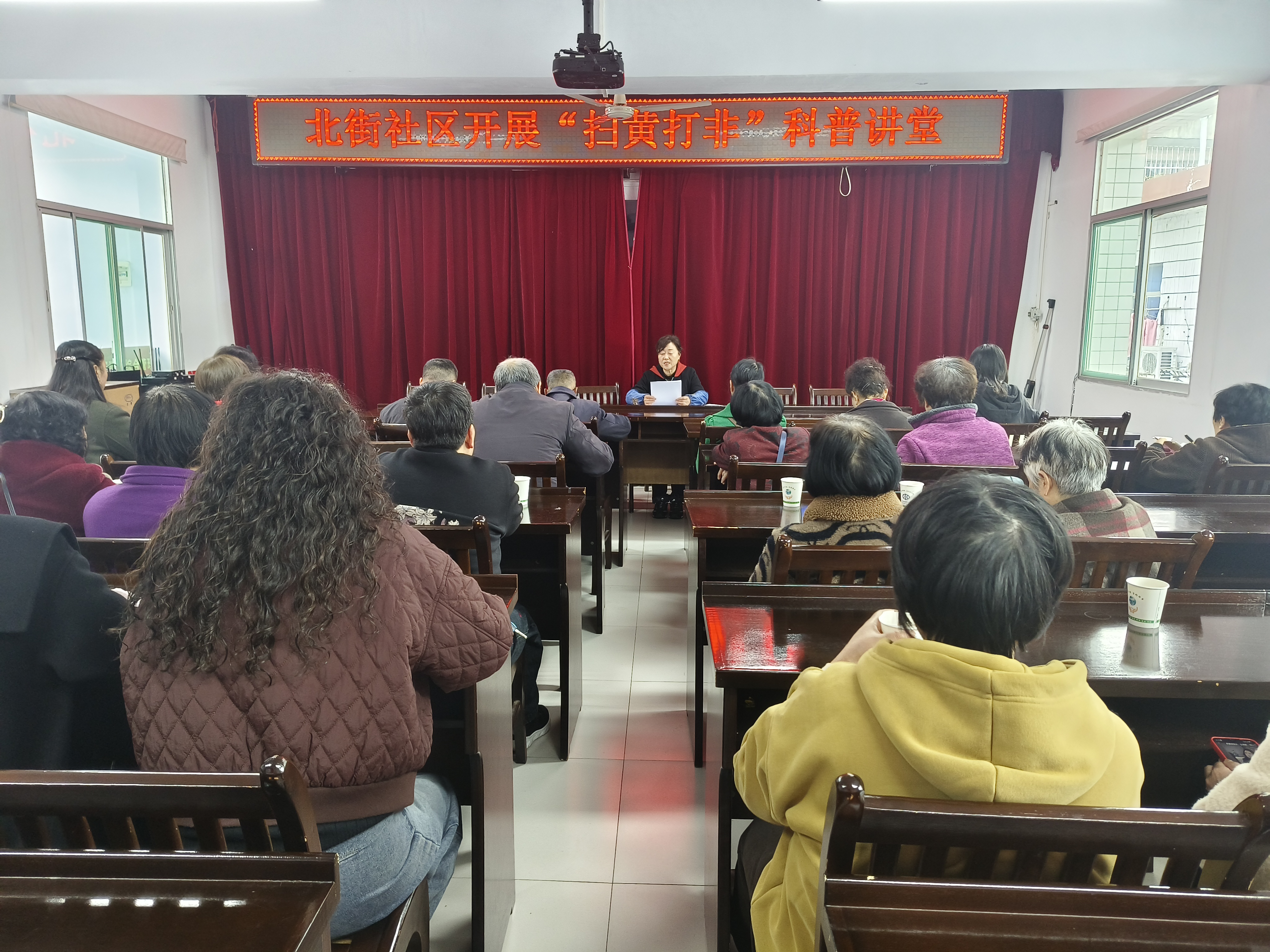 汉阴县城关镇北街社区：“扫黄打非”聚合力 文明新风在进行