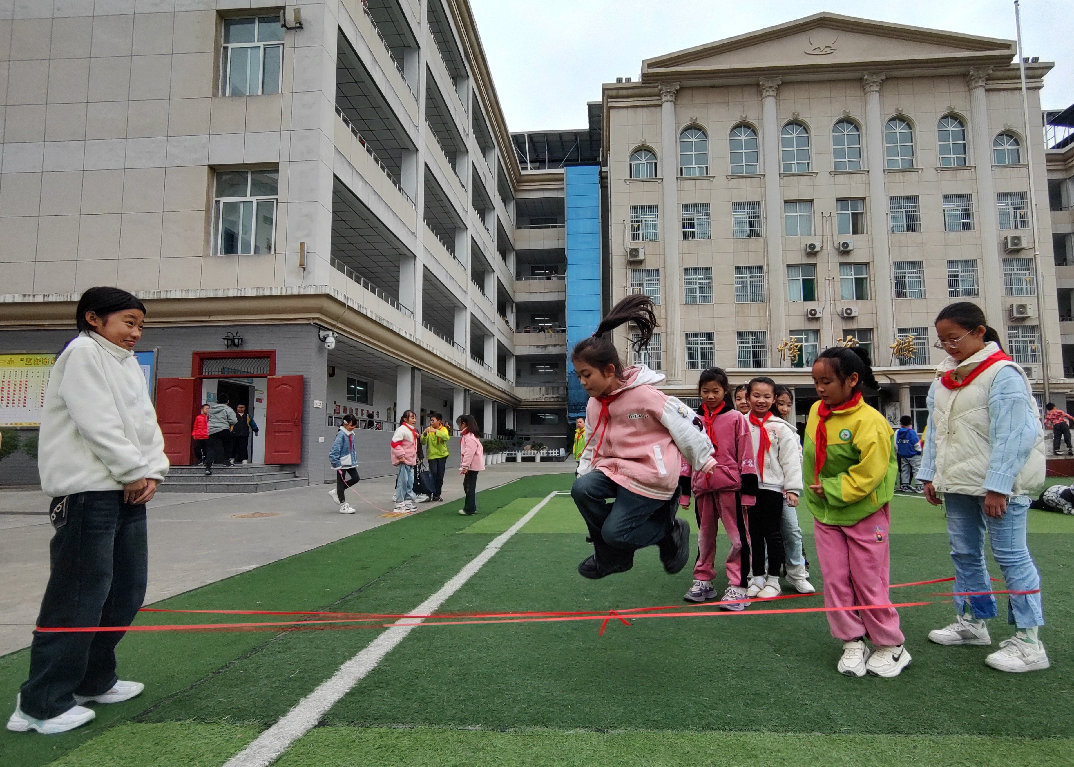 汉阴县城关一小：让健康悦动 享“十分”精彩