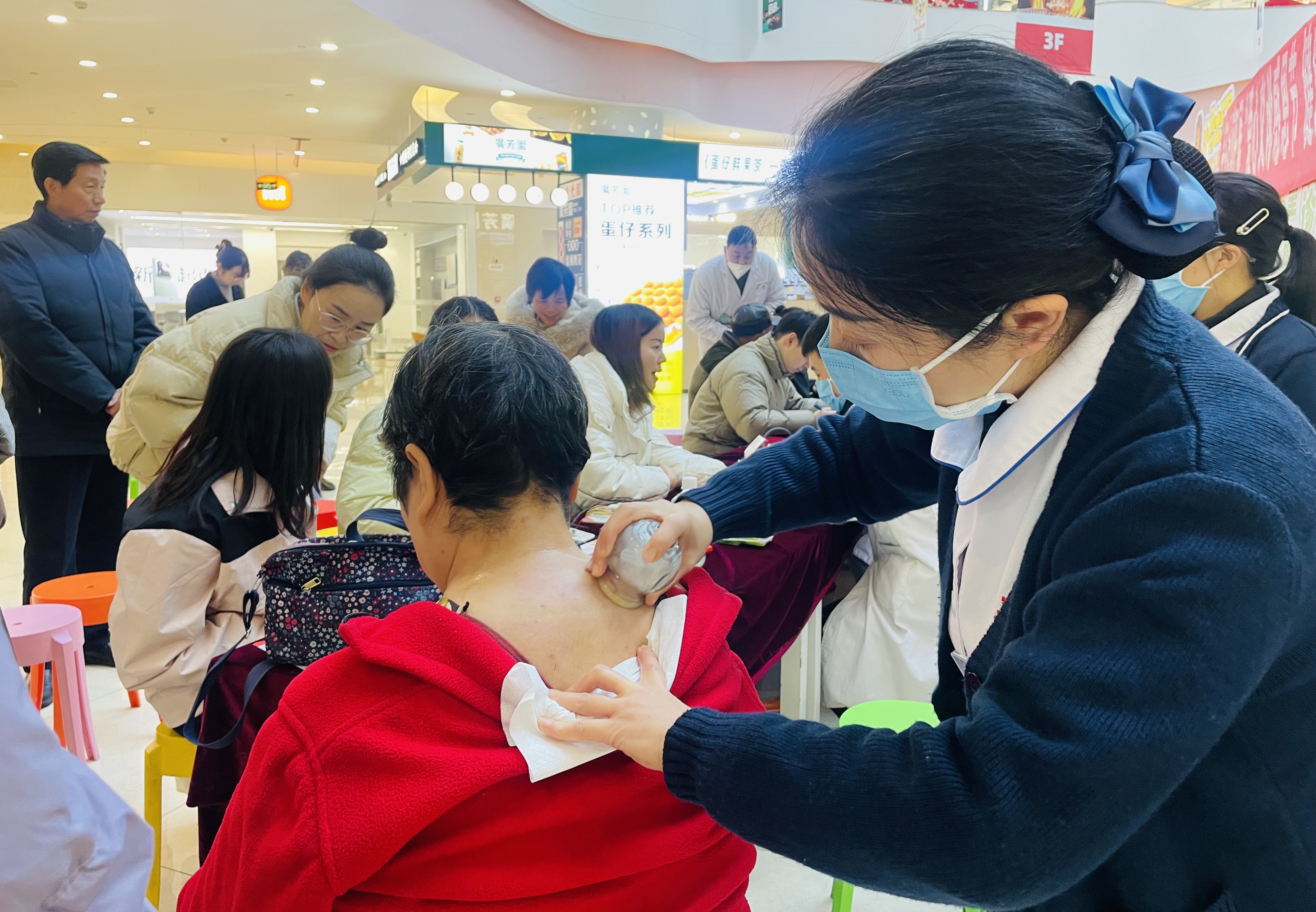 城关镇长乐社区：爱心义诊感恩节 健康接力惠民生