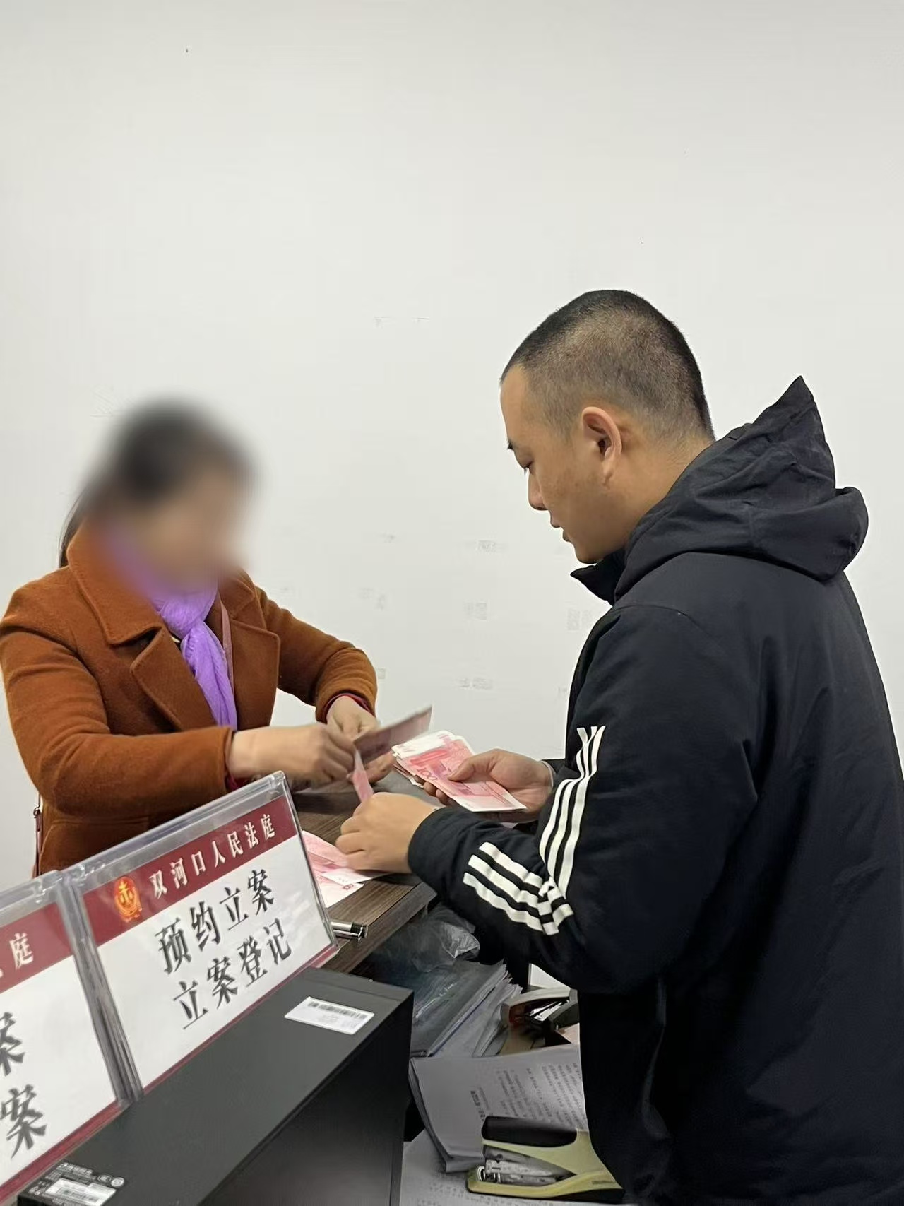 汉阴：交通事故引纠纷 强制执行促履行