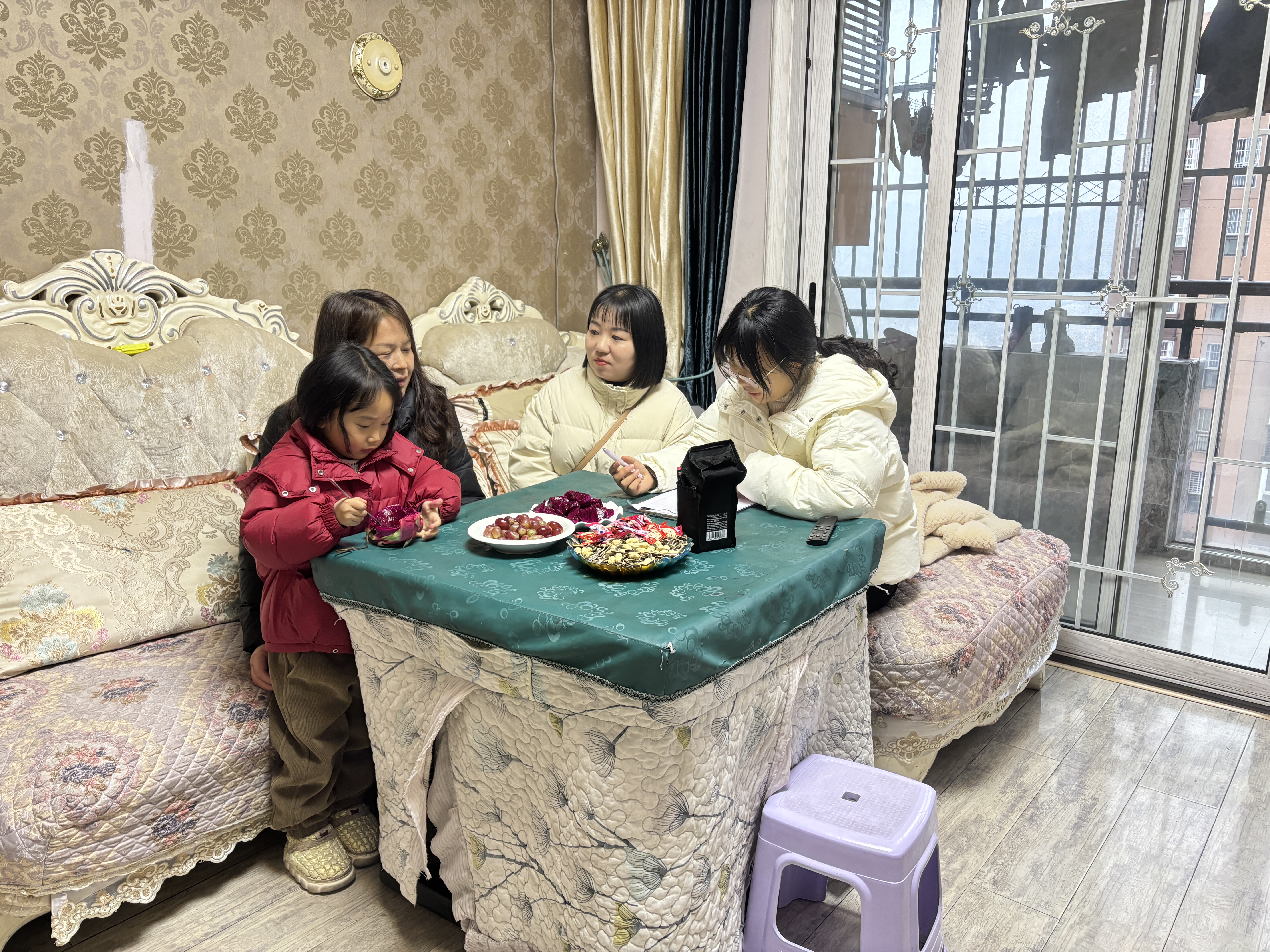 汉阴县第四幼儿园开展大家访活动