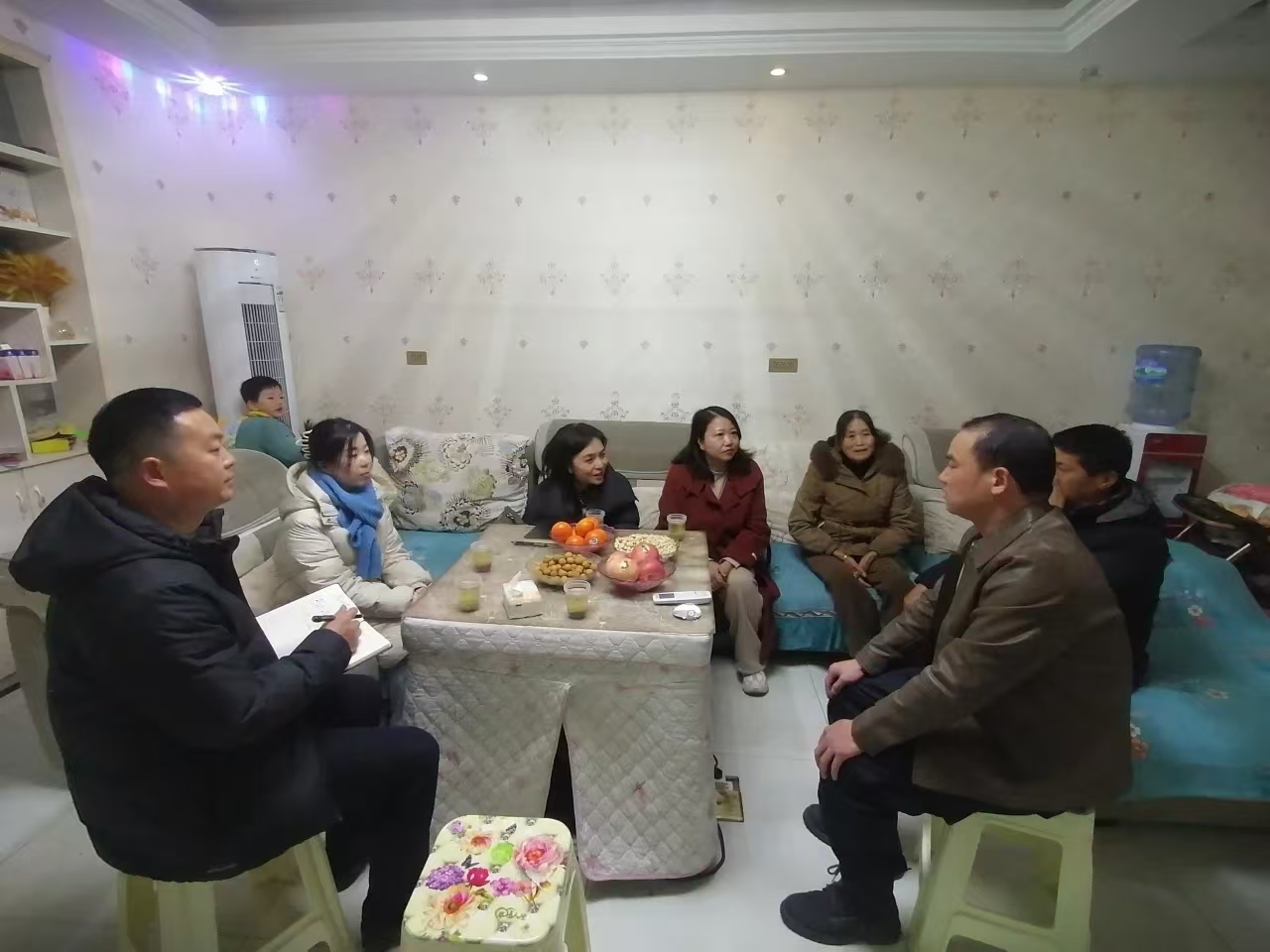 汉阴县城关一小教共体：教育温度叩响家门心门