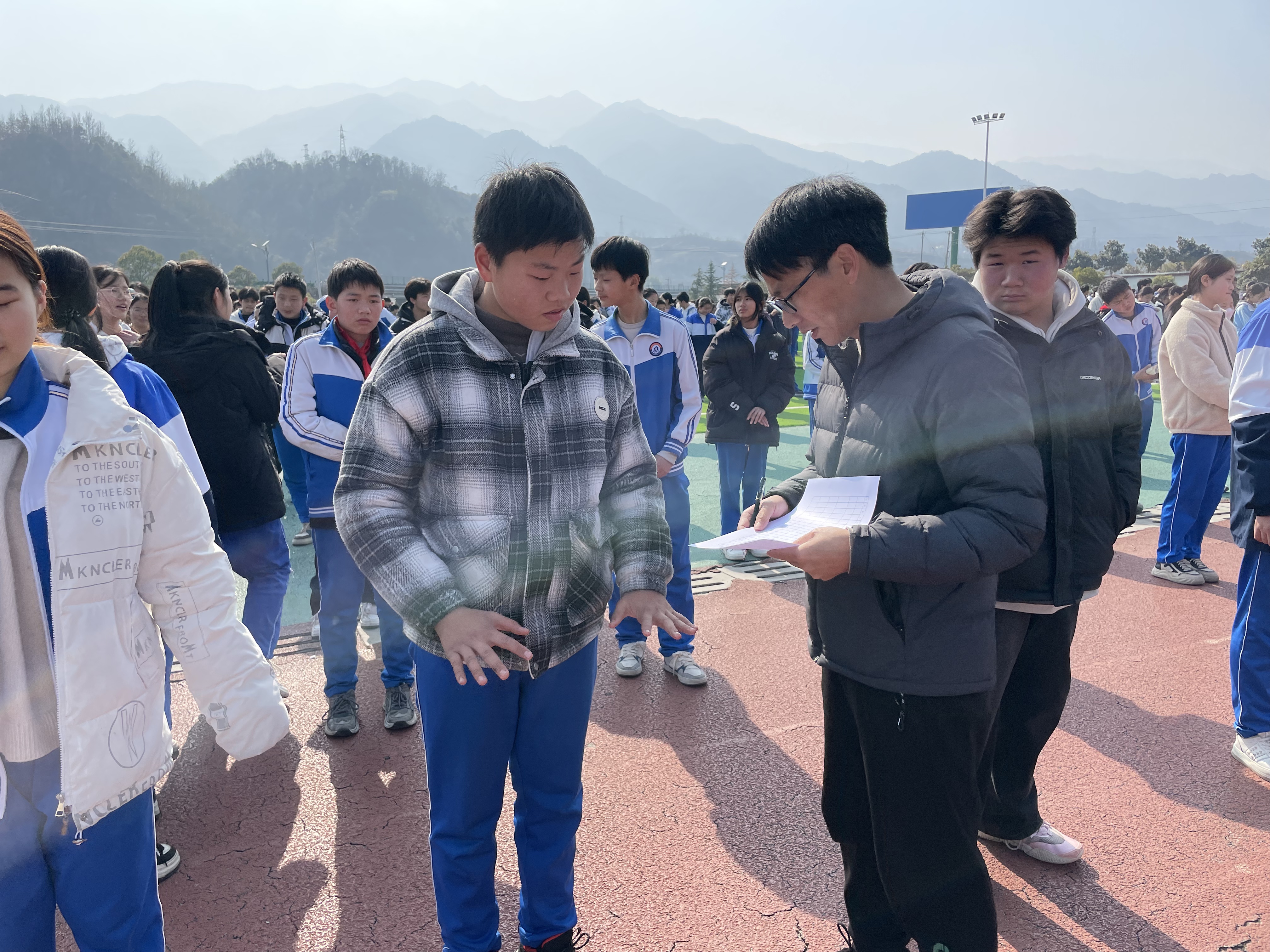 汉阴县蒲溪初级中学：打造文明校园  筑牢安全防线
