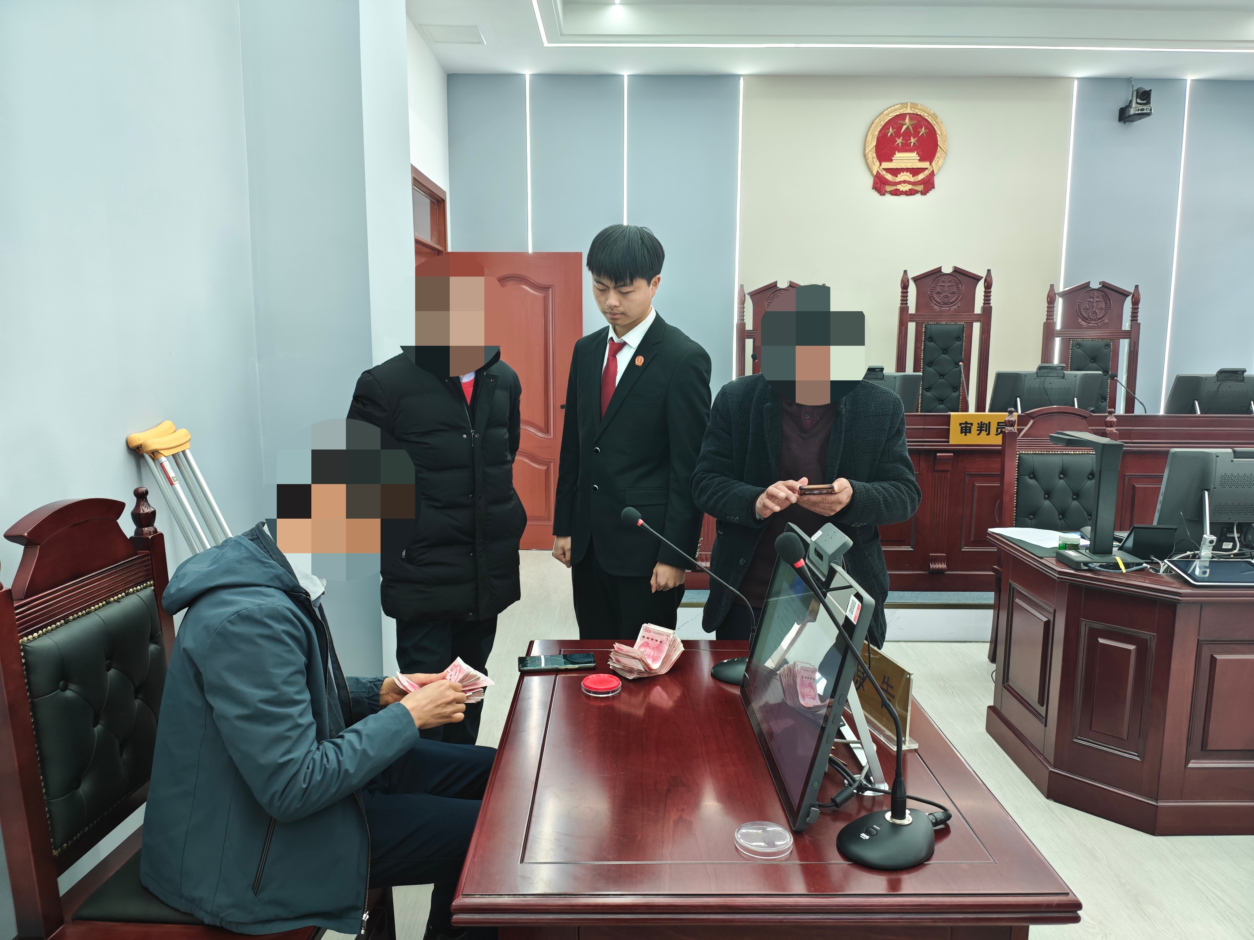 广西壮族自治区政协原党组成员、副主席彭晓春接受审查调查