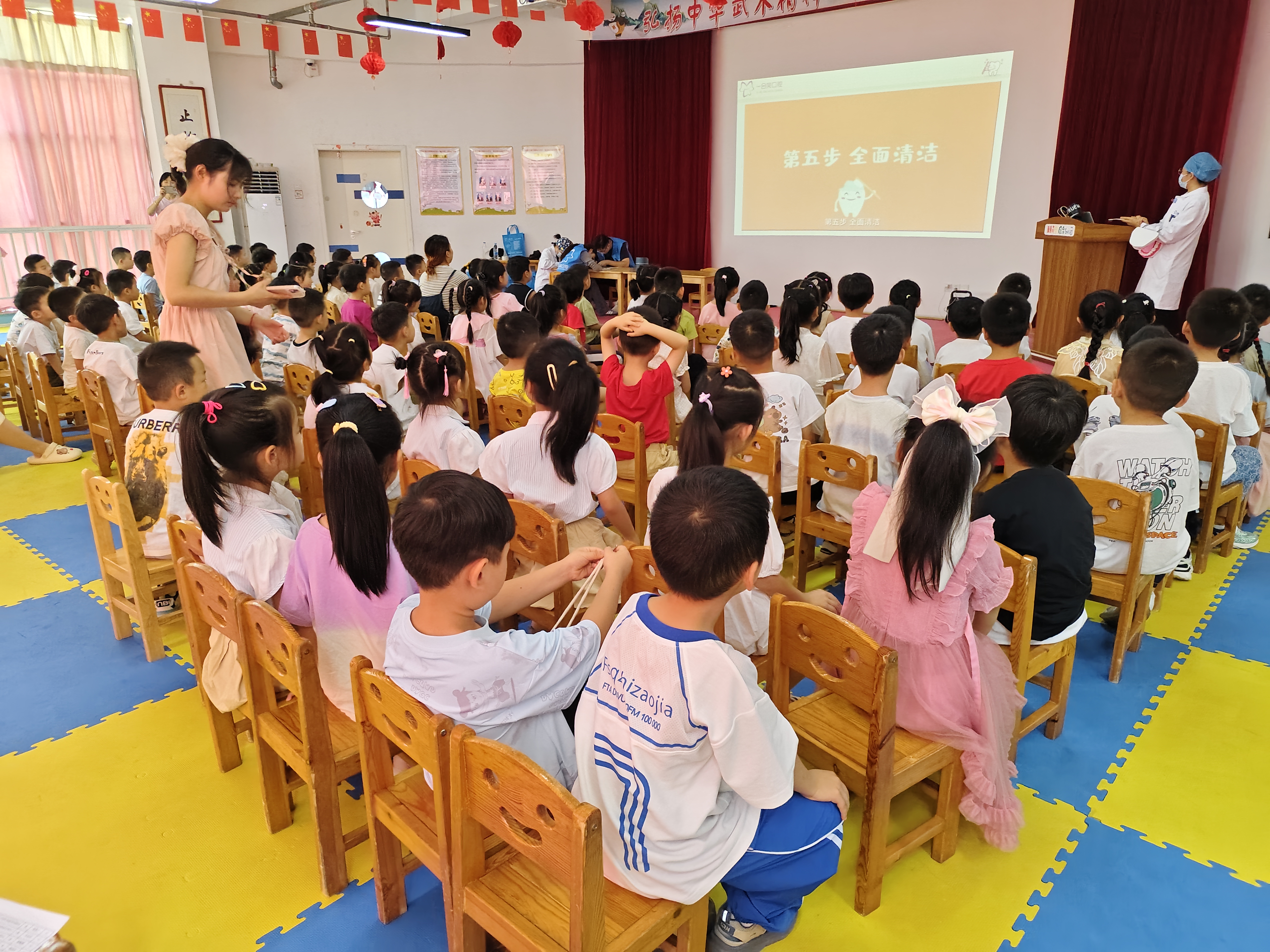 汉阴县凤台幼儿园：关爱牙齿，从小做起