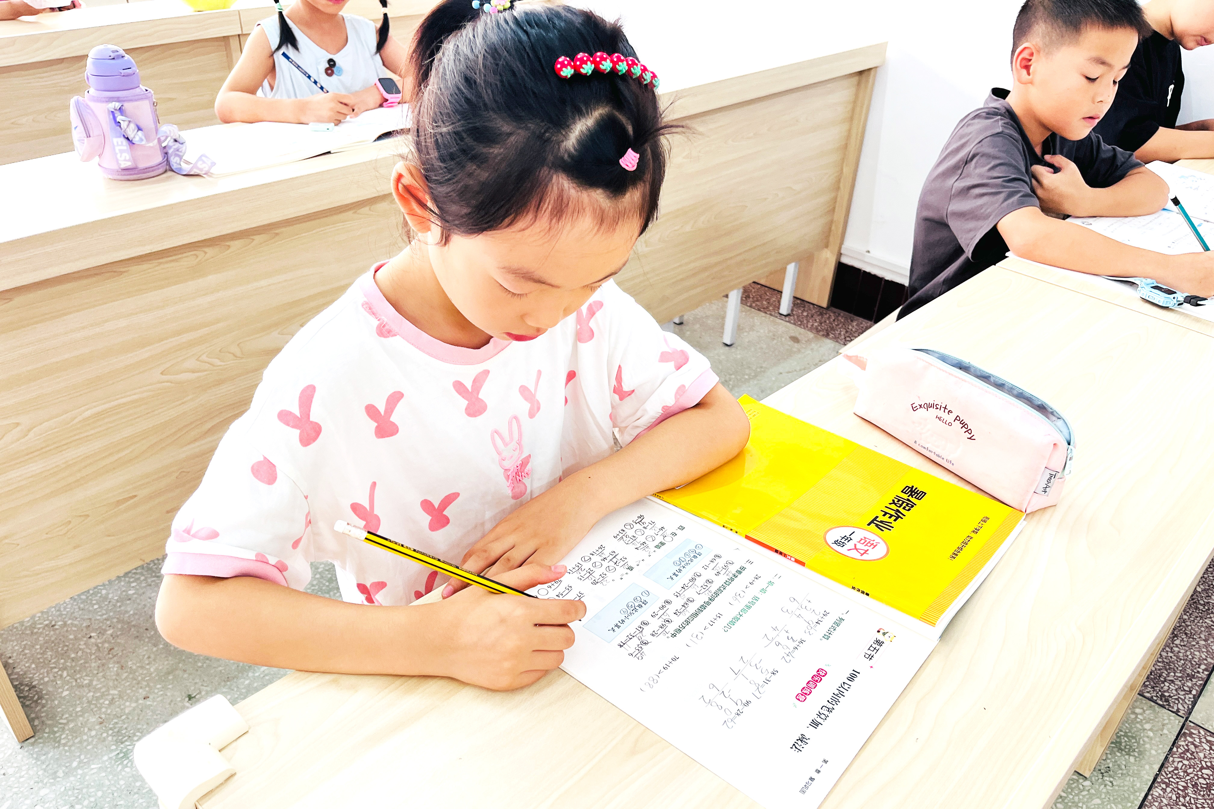 汉阴县人民医院暖心子女托管班用爱为医护“减负”
